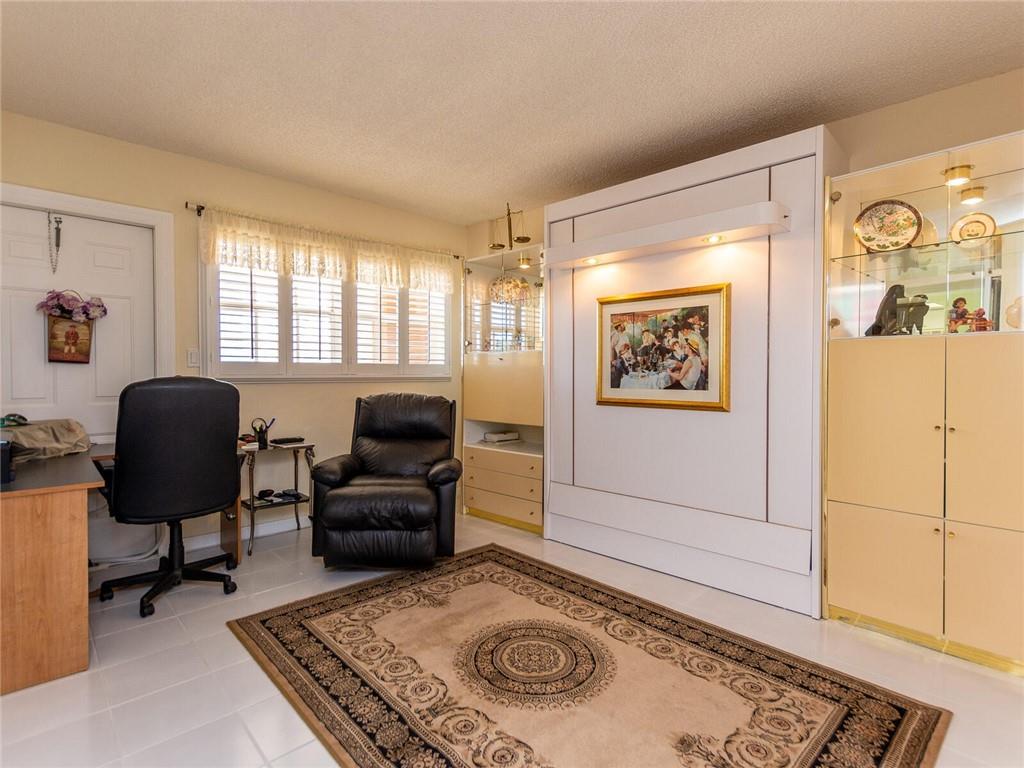 Pompano Yacht & Beach Clu - Residential