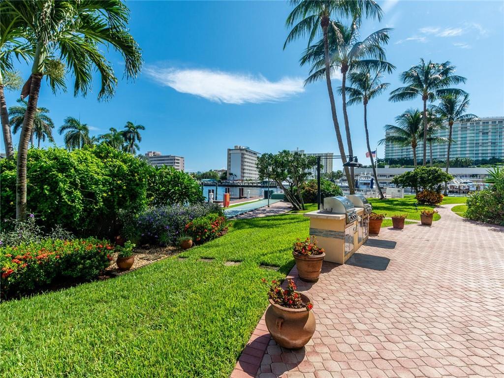 Pompano Yacht & Beach Clu - Residential