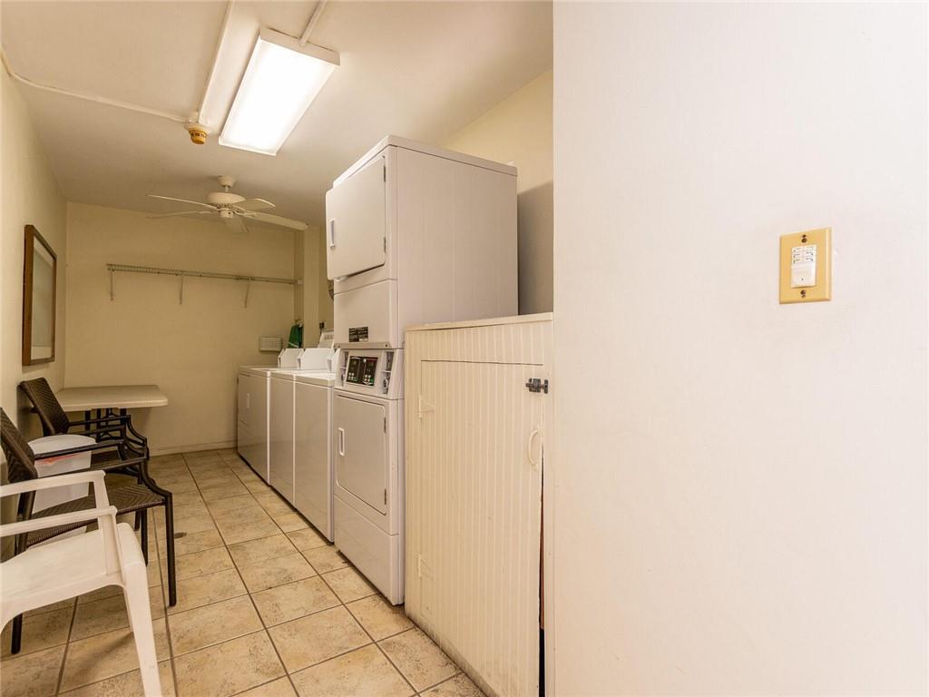 Pompano Yacht & Beach Clu - Residential