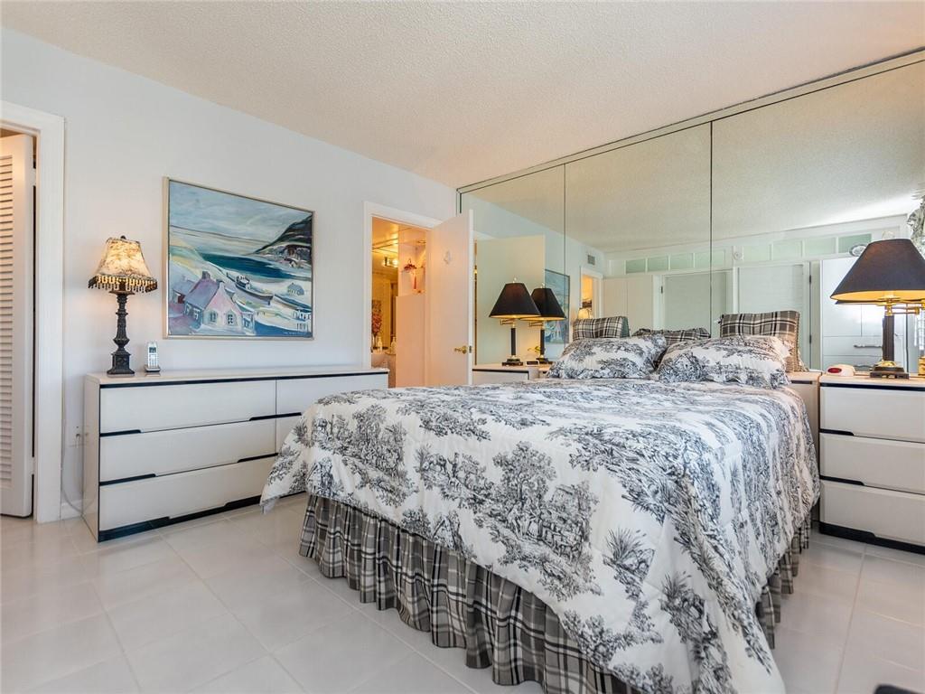 Pompano Yacht & Beach Clu - Residential