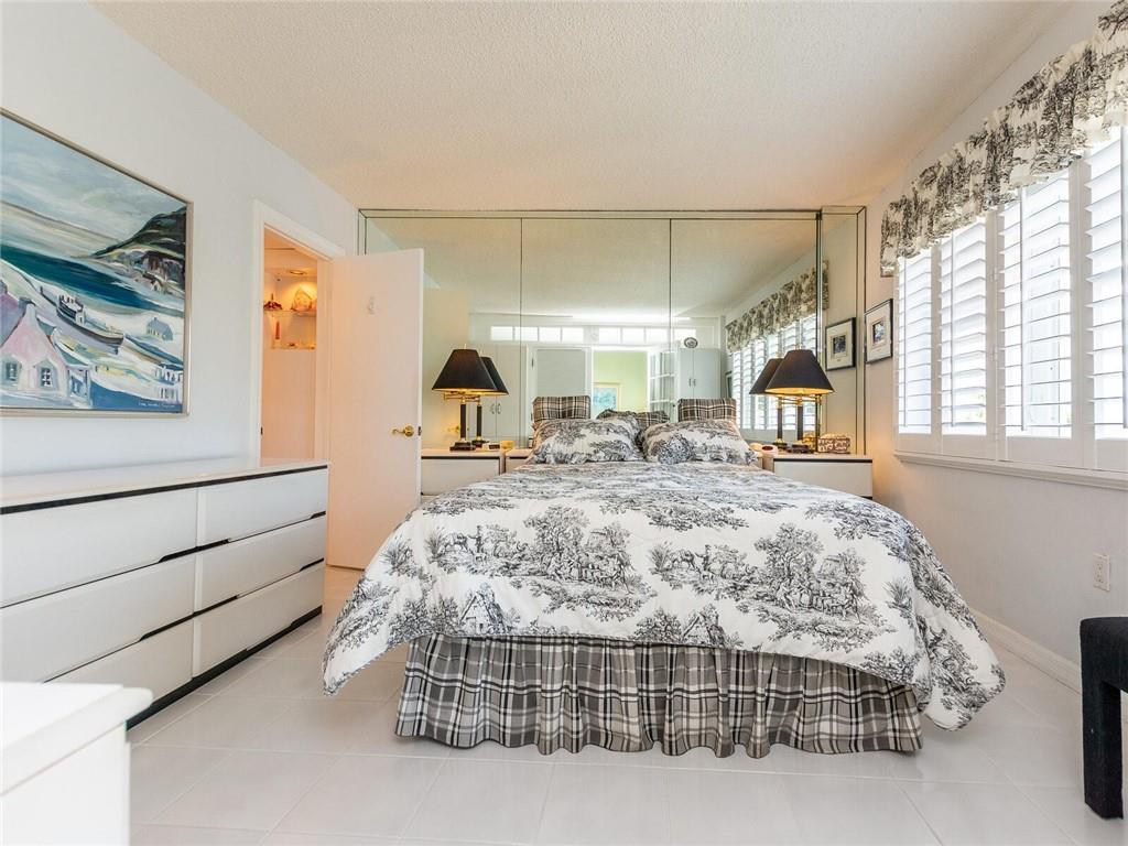 Pompano Yacht & Beach Clu - Residential