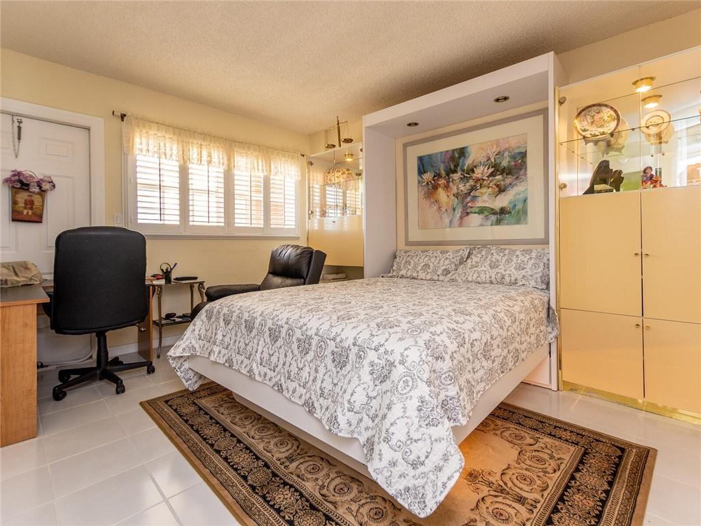 Pompano Yacht & Beach Clu - Residential