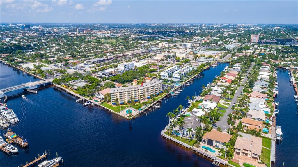 Pompano Yacht & Beach Clu - Residential