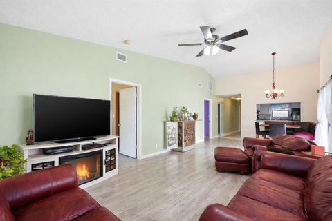 Tiny photo for 6627 N Parkway Drive #1, Margate, FL 33068 (MLS # B26015028)