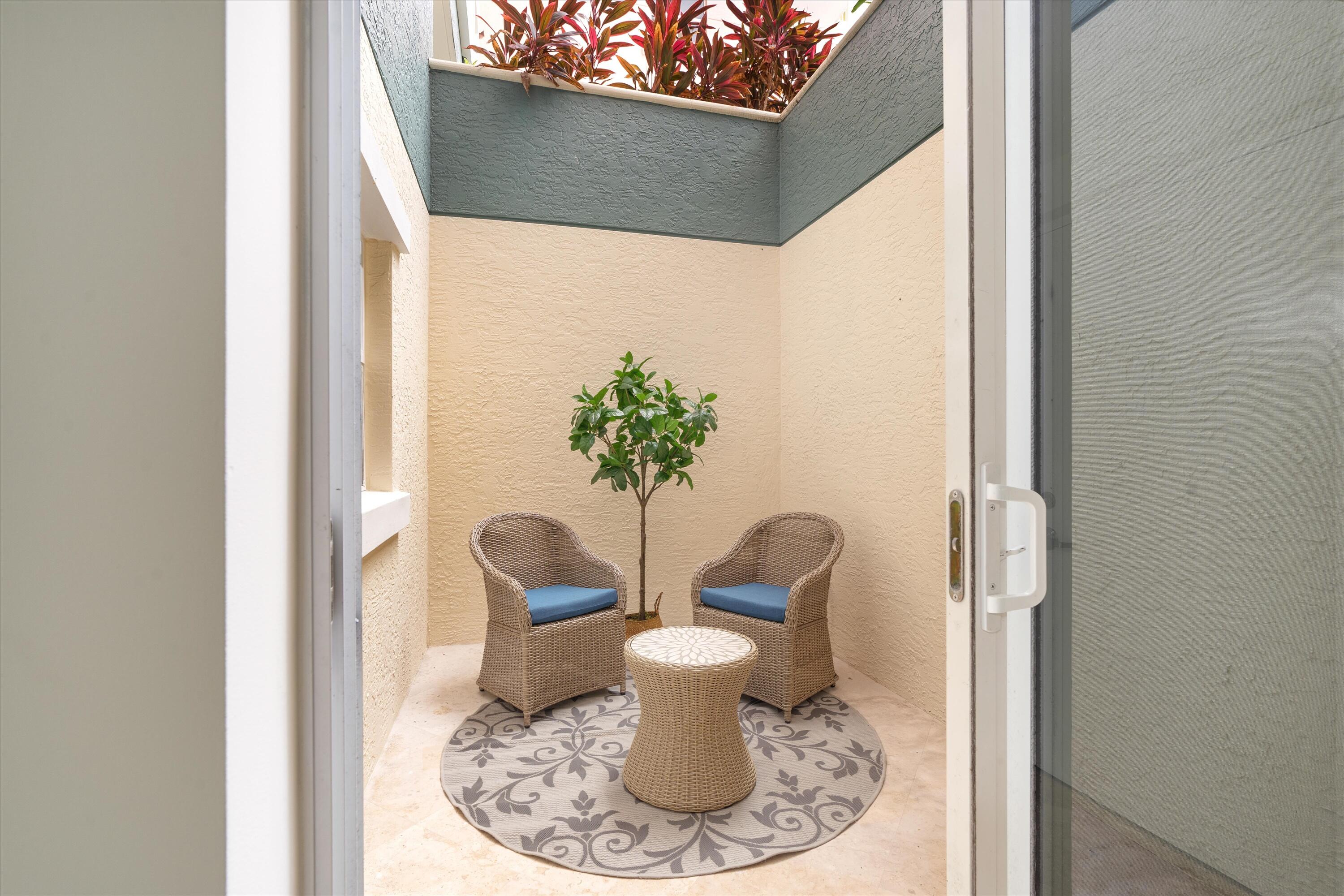 OCEAN PLAZA ON DEERFIELD BEACH CONDO - Residential