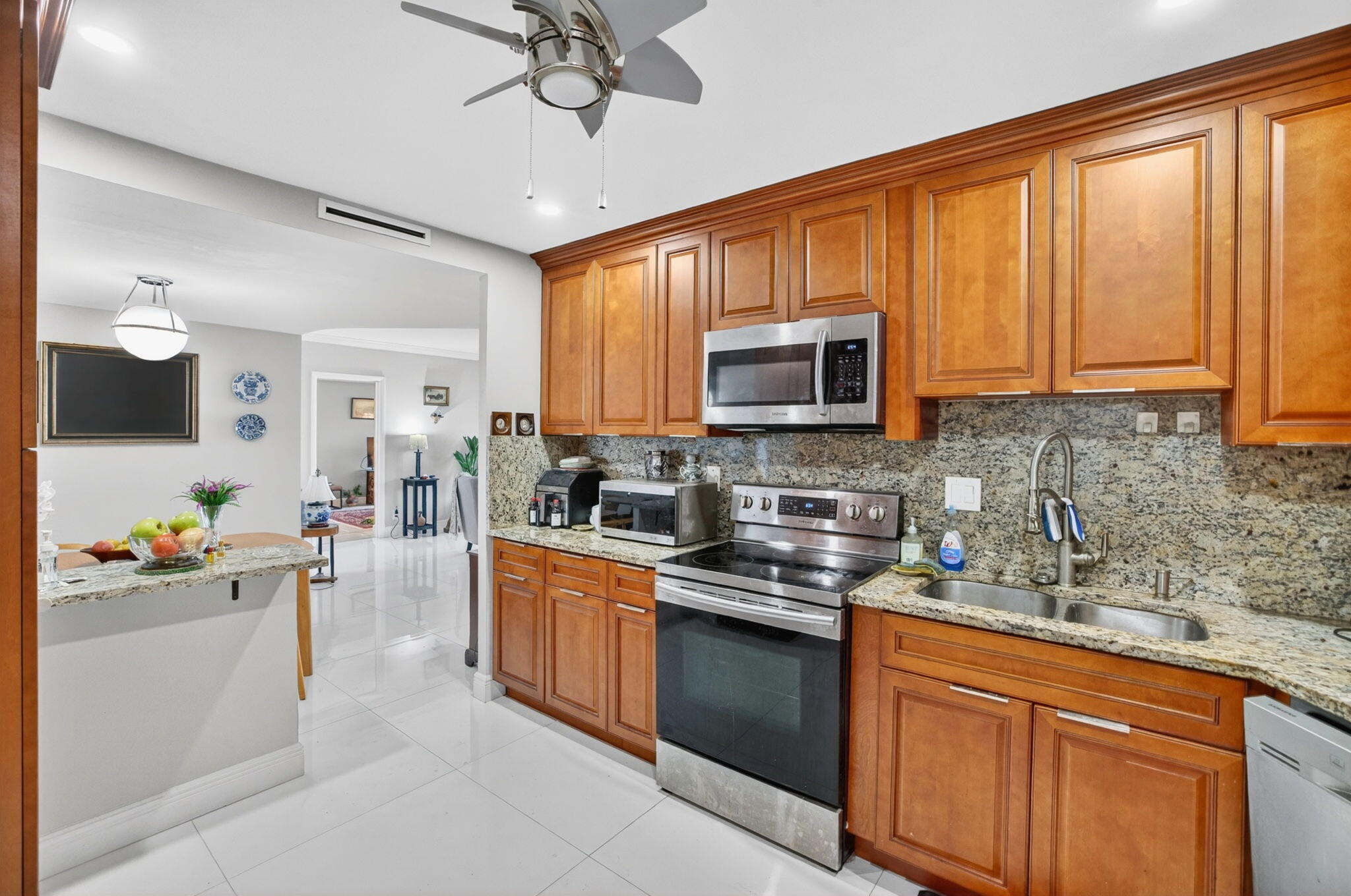 CORAL RIDGE TOWERS SOUTH CO-OP - Residential
