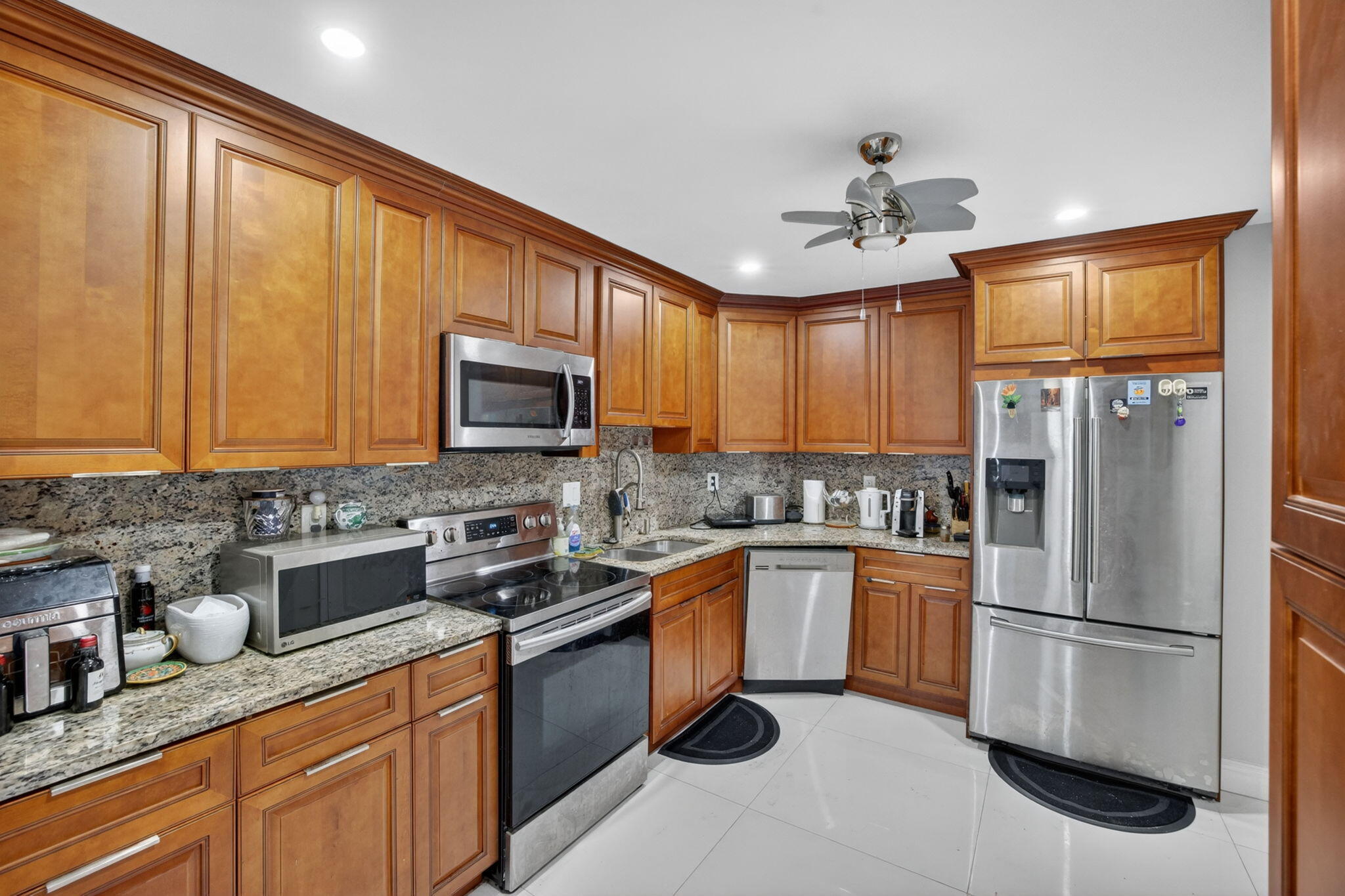 CORAL RIDGE TOWERS SOUTH CO-OP - Residential