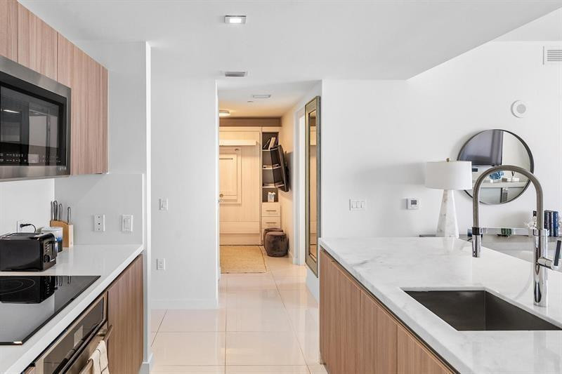 Tiffany House Condo - Residential Lease