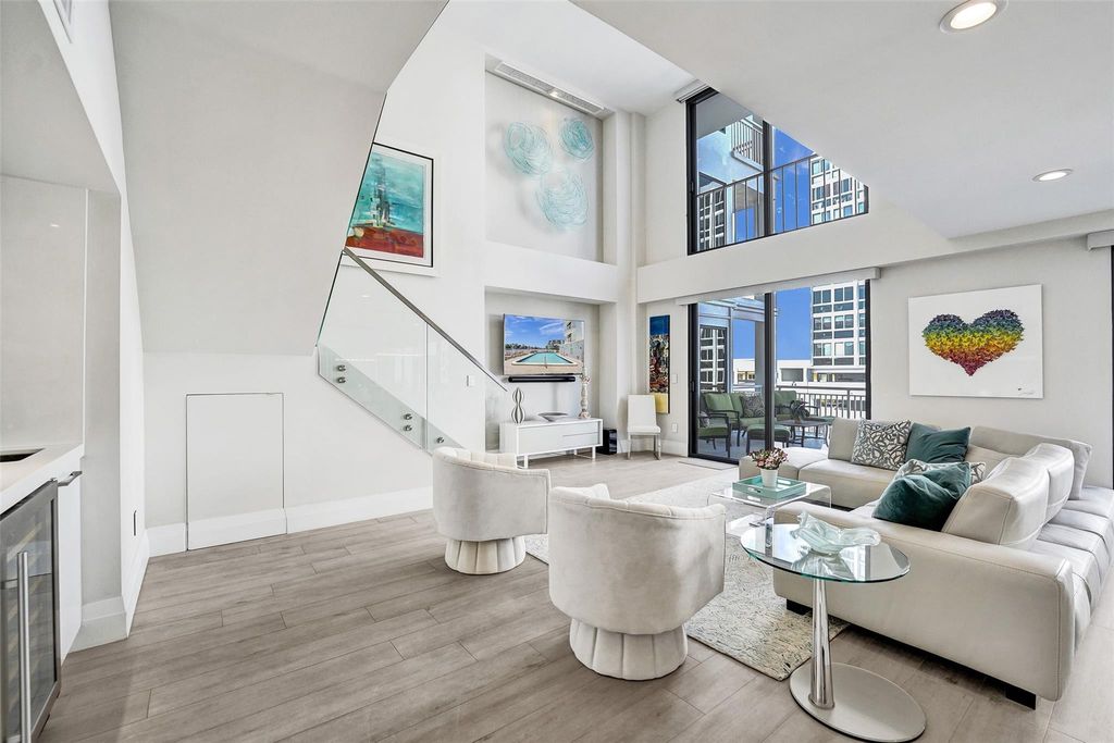 Photo of 3100 NE 48th Street #307, Fort Lauderdale, FL 33308 (MLS # F10475194)