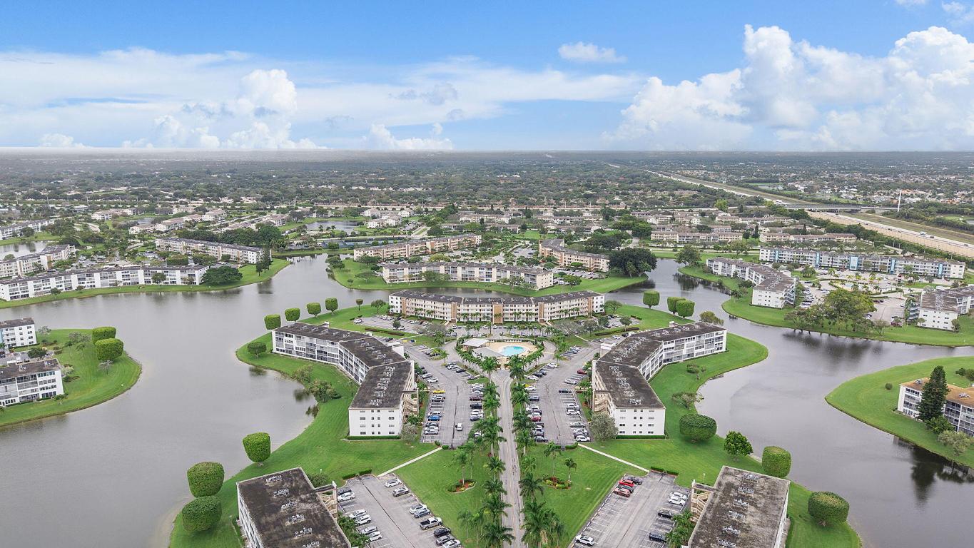 GUILDFORD AT CENTURY VILLAGE CONDO - Residential