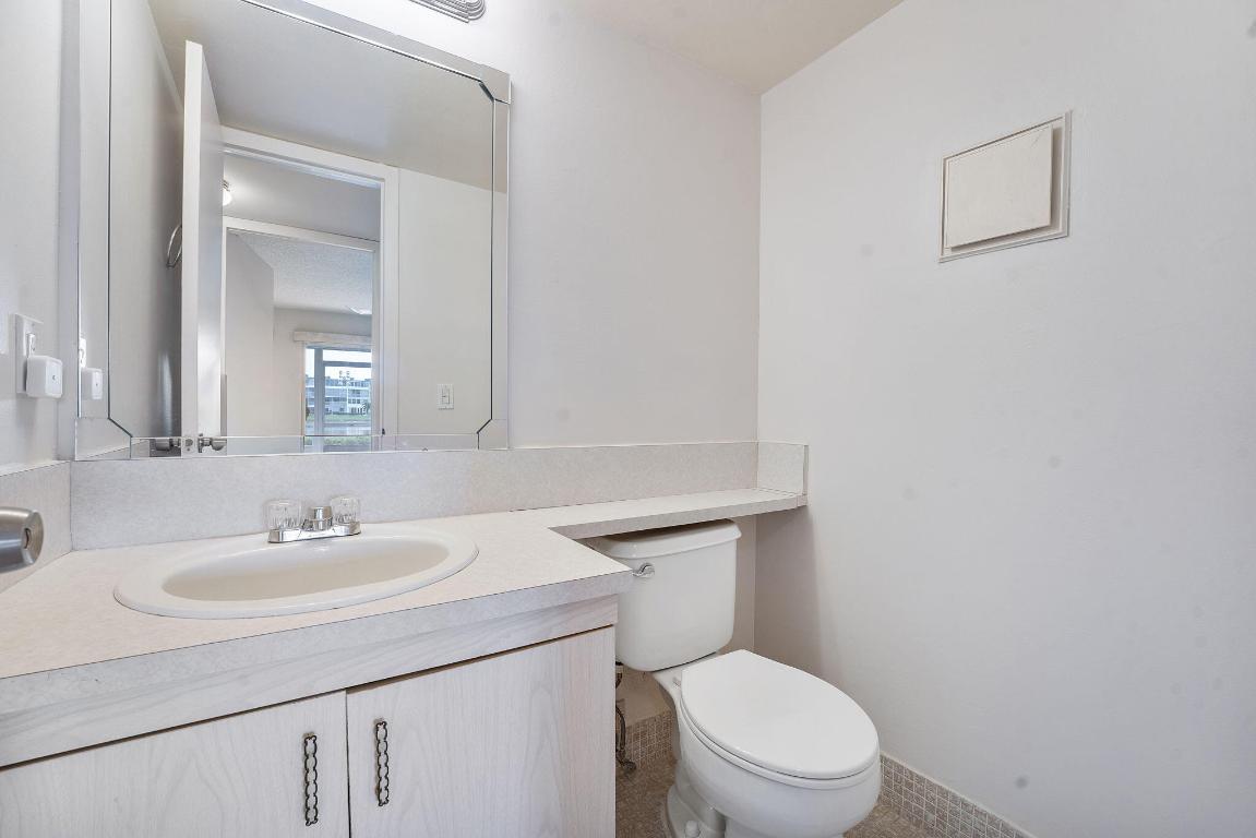 GUILDFORD AT CENTURY VILLAGE CONDO - Residential