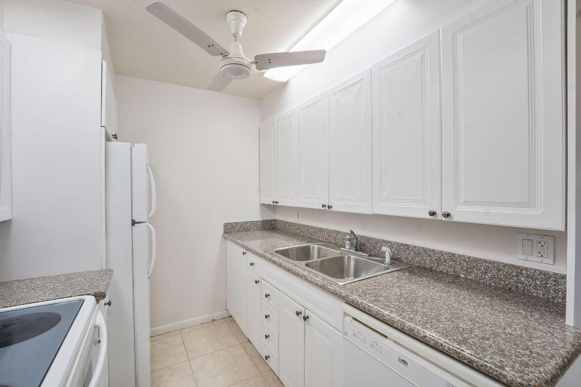 GUILDFORD AT CENTURY VILLAGE CONDO - Residential