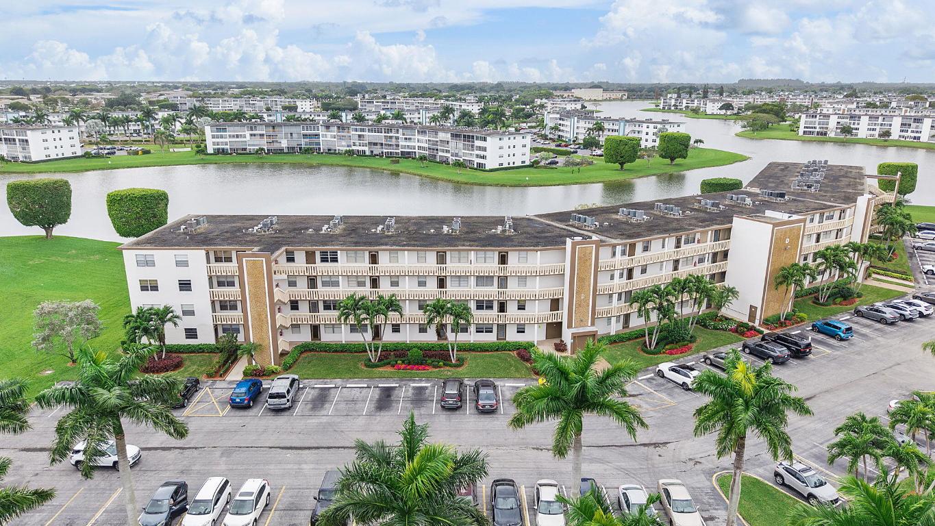 GUILDFORD AT CENTURY VILLAGE CONDO - Residential