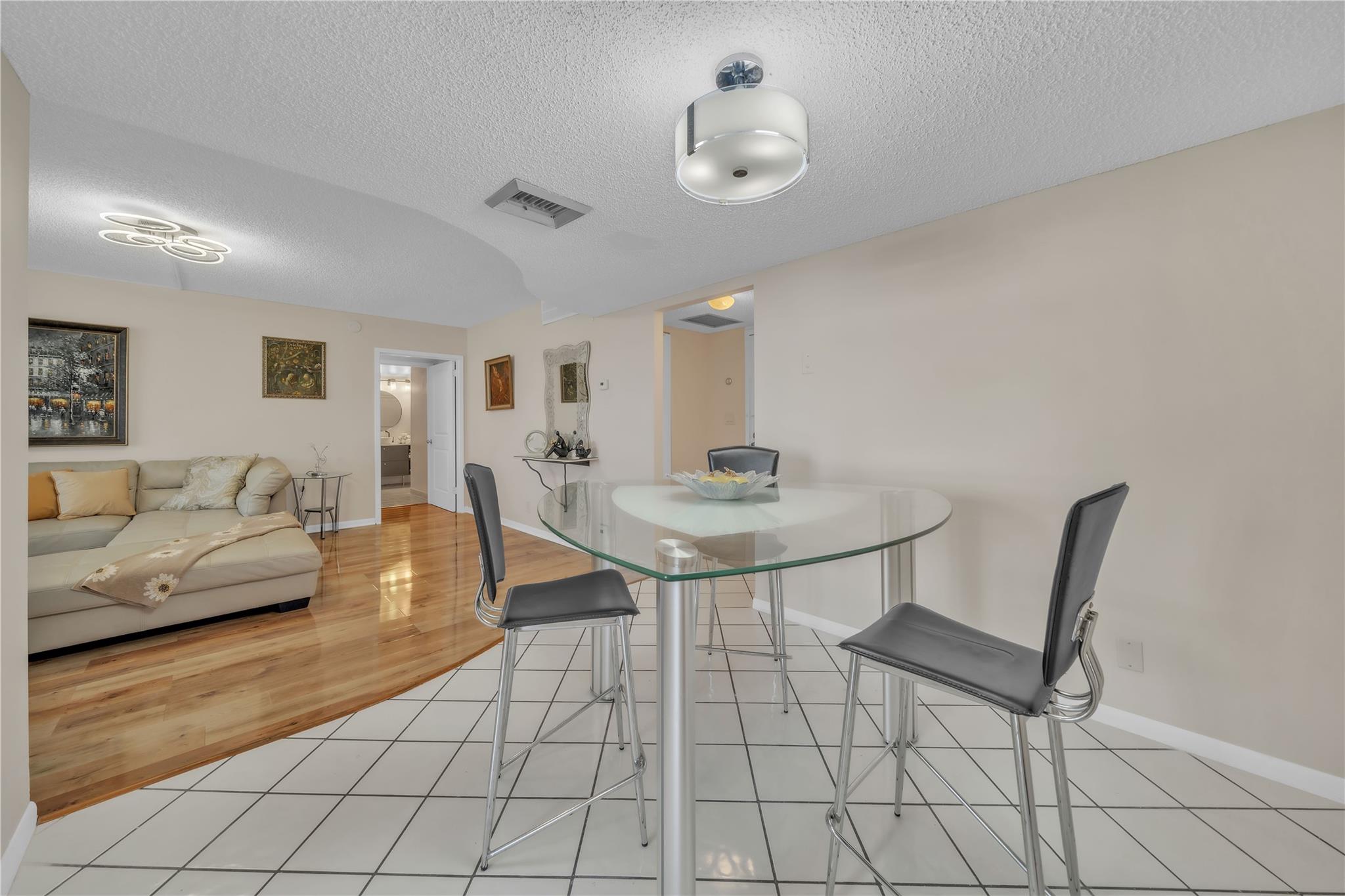 Lake Point Tower - Residential