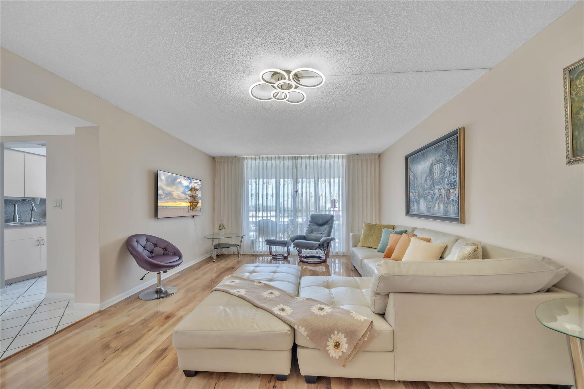 Lake Point Tower - Residential