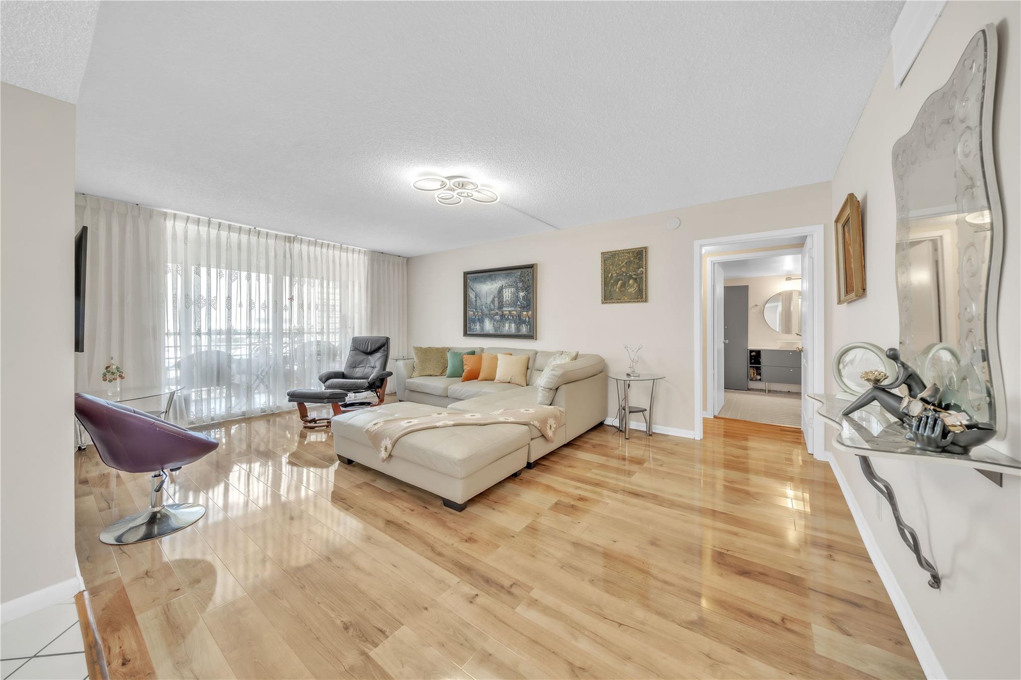 Welcome to this spacious 1 bedroom, 1.5 bathroom apartment perfectly situated in the highly desirable Golden Isles neighborhood of Hallandale Beach. This light-filled residence offers a comfortable layout with an open living and dining area, a large primary suite with a walk-in closet, and an additional half-bath for guests.
Enjoy serene Intracoastal and city views from your private balcony, perfect for morning coffee or evening relaxation. The building features a large pool, fitness center, sauna, clubhouse, BBQ area, fishing pier, boat docks, 24-hour security and assigned parking.
Located just minutes from the beach, Gulfstream Park, Aventura Mall, dining, and shopping, this apartment combines convenience with the relaxed South Florida lifestyle. All assessments are paid.