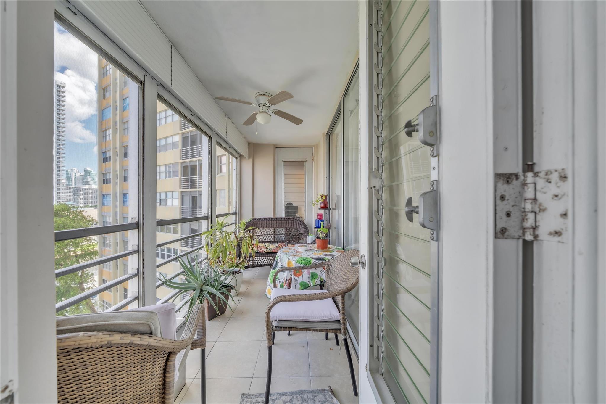 Lake Point Tower - Residential