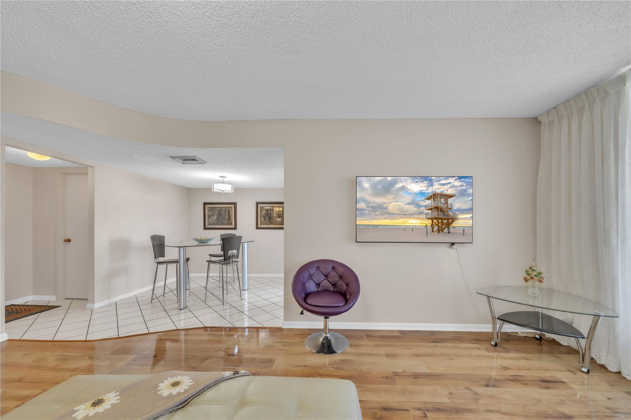 Lake Point Tower - Residential
