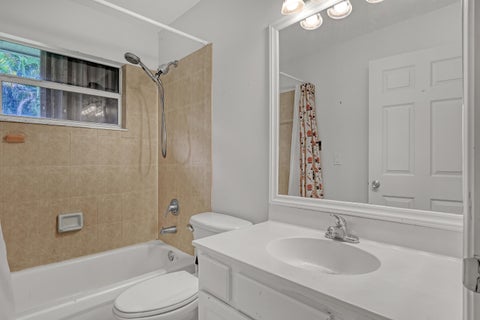 Tiny photo for 15095 110th Avenue N, Jupiter, FL 33478 (MLS # B26084393)