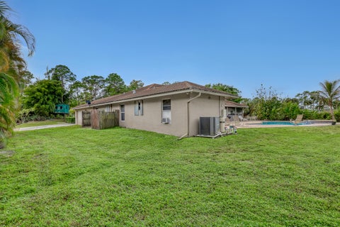 Tiny photo for 15095 110th Avenue N, Jupiter, FL 33478 (MLS # B26084393)