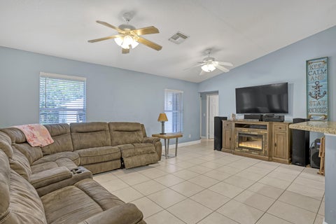 Tiny photo for 15095 110th Avenue N, Jupiter, FL 33478 (MLS # B26084393)