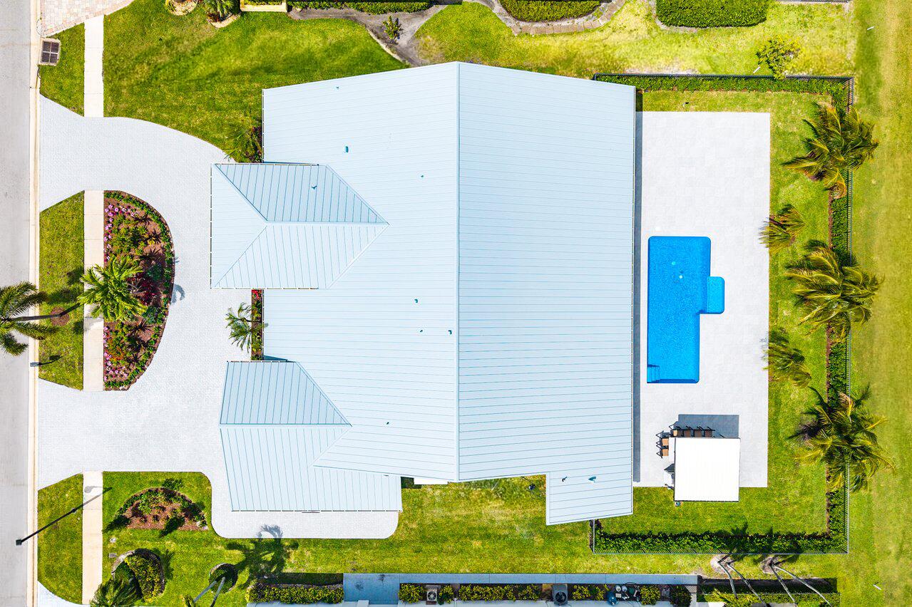 4887 Bocaire Boulevard