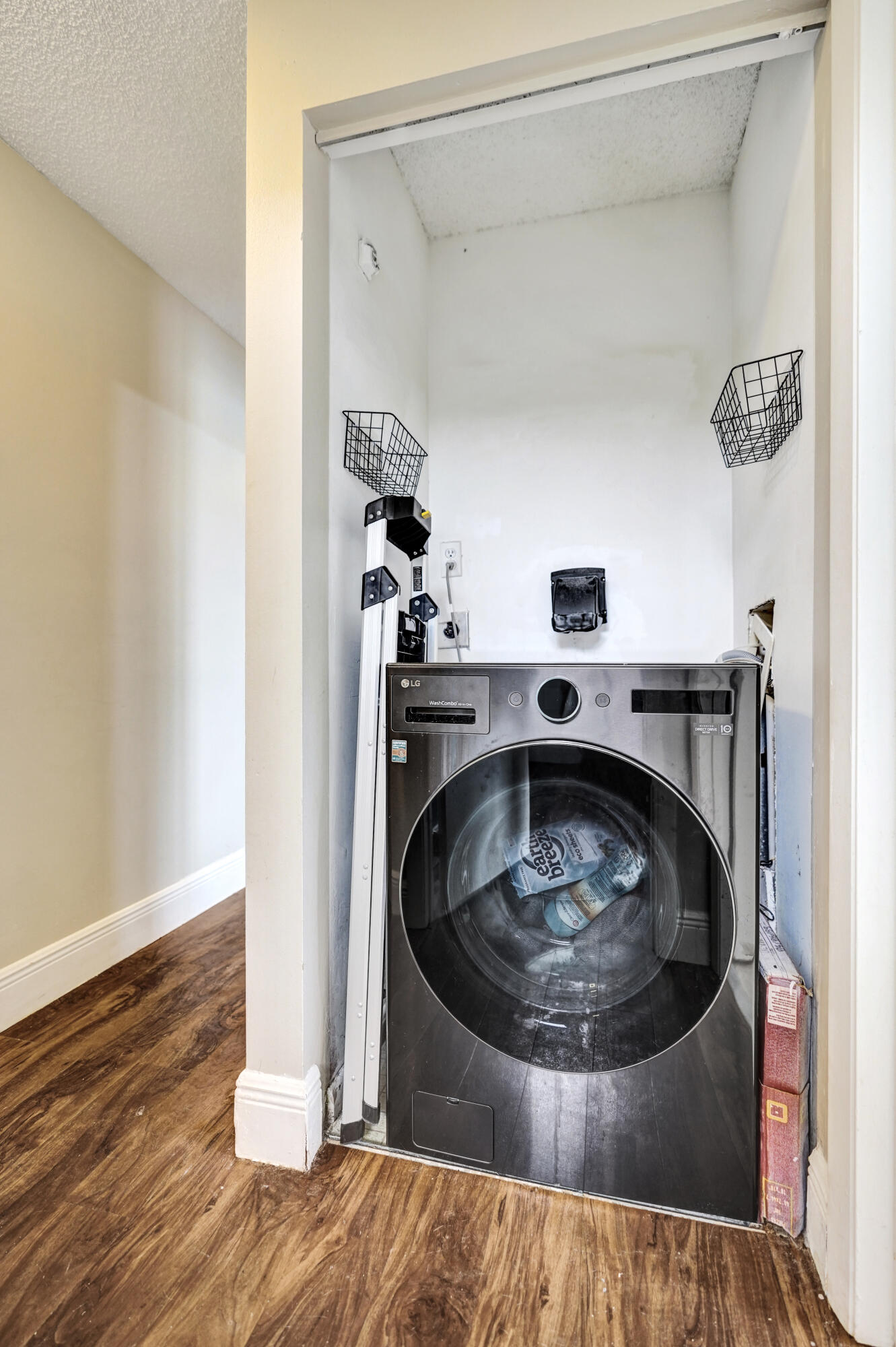 BOCA GARDENS - Residential