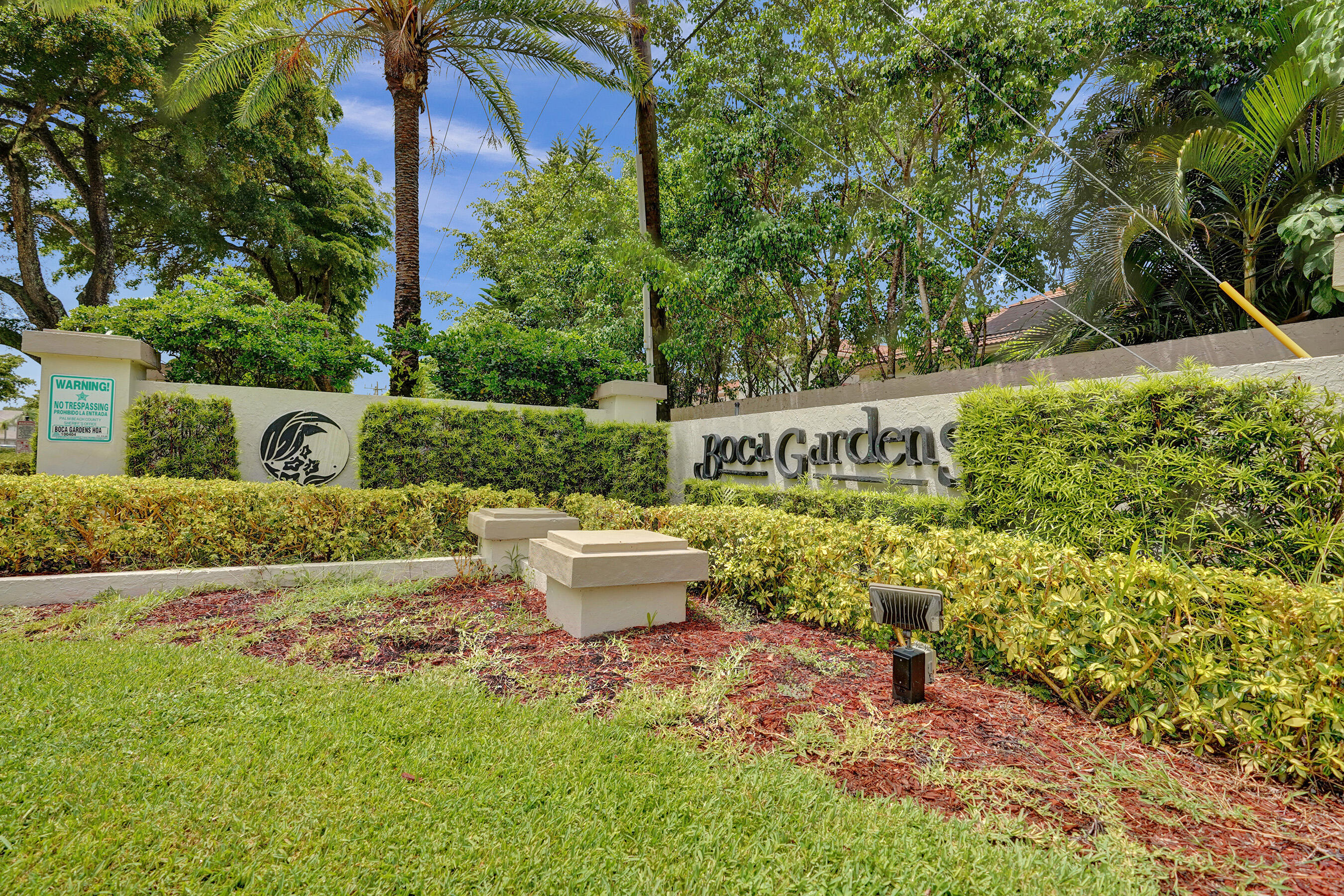 BOCA GARDENS - Residential