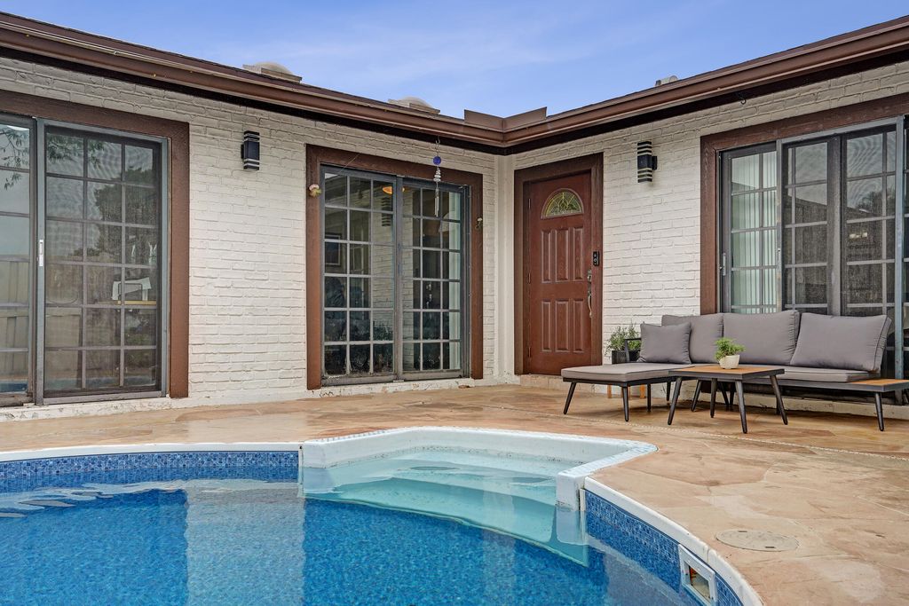 Photo of 9854 Boca Gardens Trail, Boca Raton, FL 33496 (MLS # B26004538)