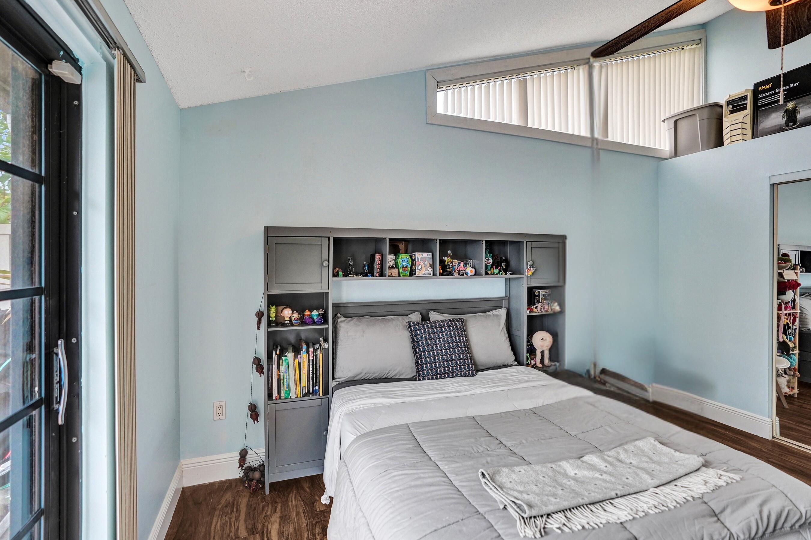 BOCA GARDENS - Residential