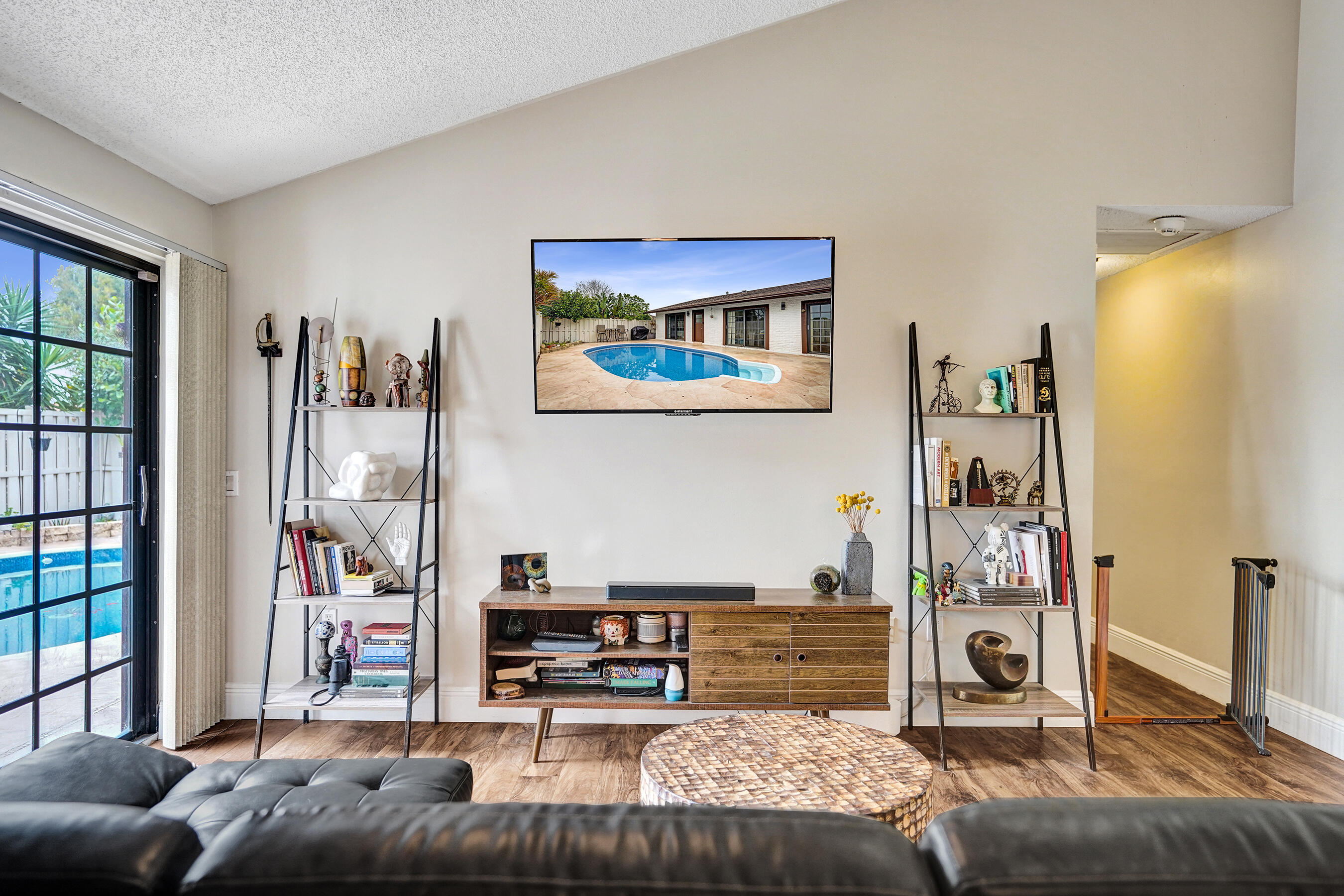 BOCA GARDENS - Residential