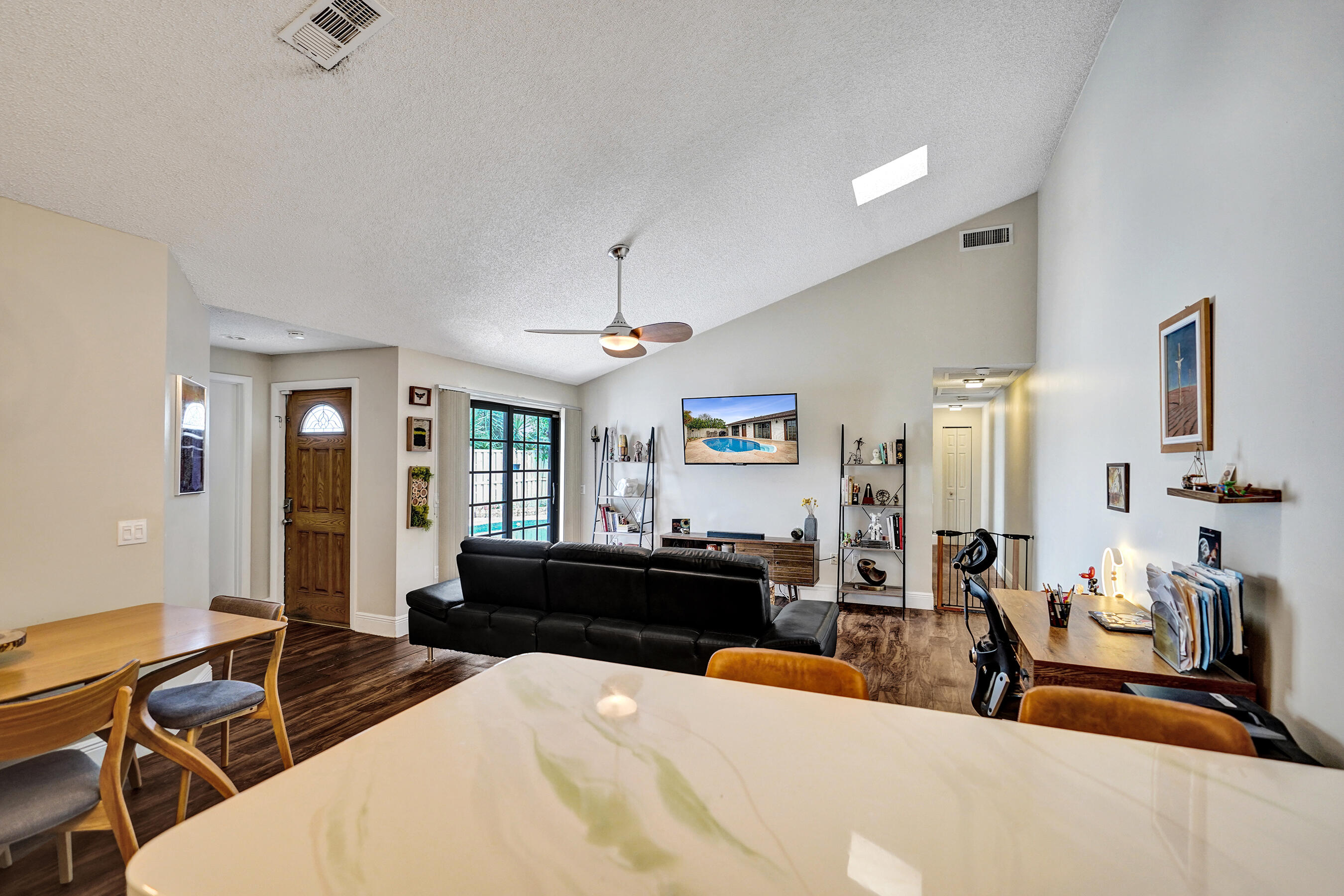 BOCA GARDENS - Residential