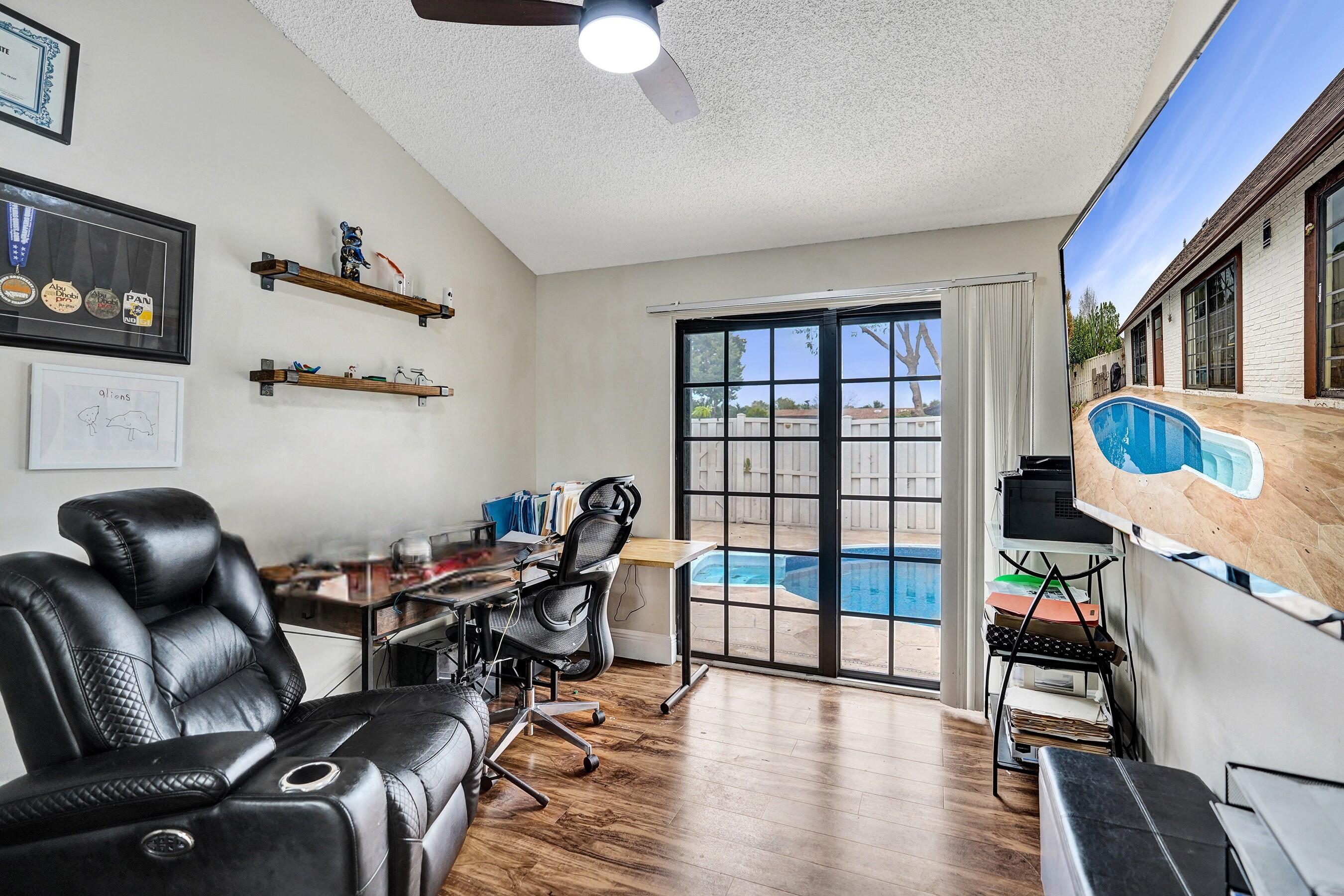 BOCA GARDENS - Residential