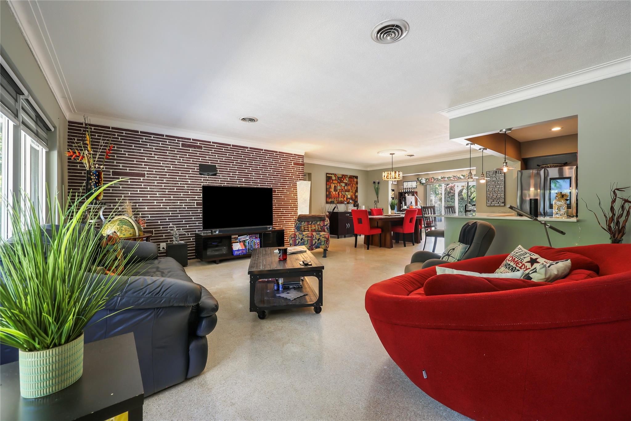 1600 Yale Dr