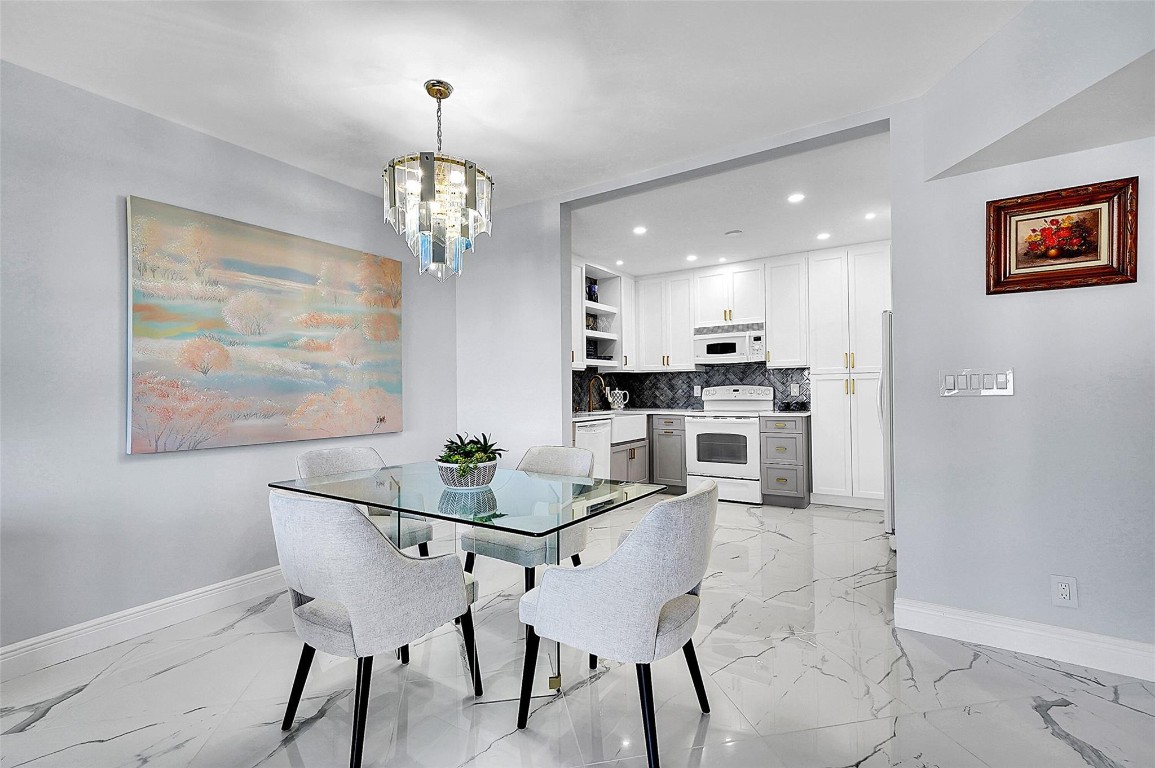 Riviera Condo - Residential