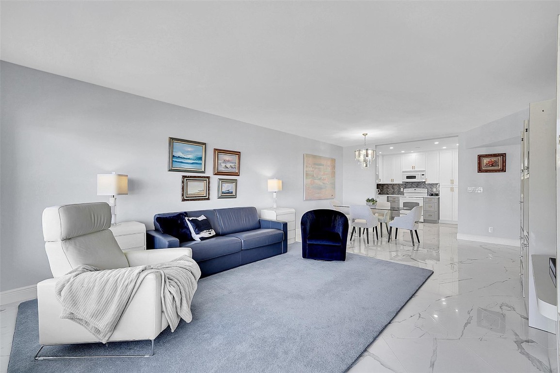 Riviera Condo - Residential