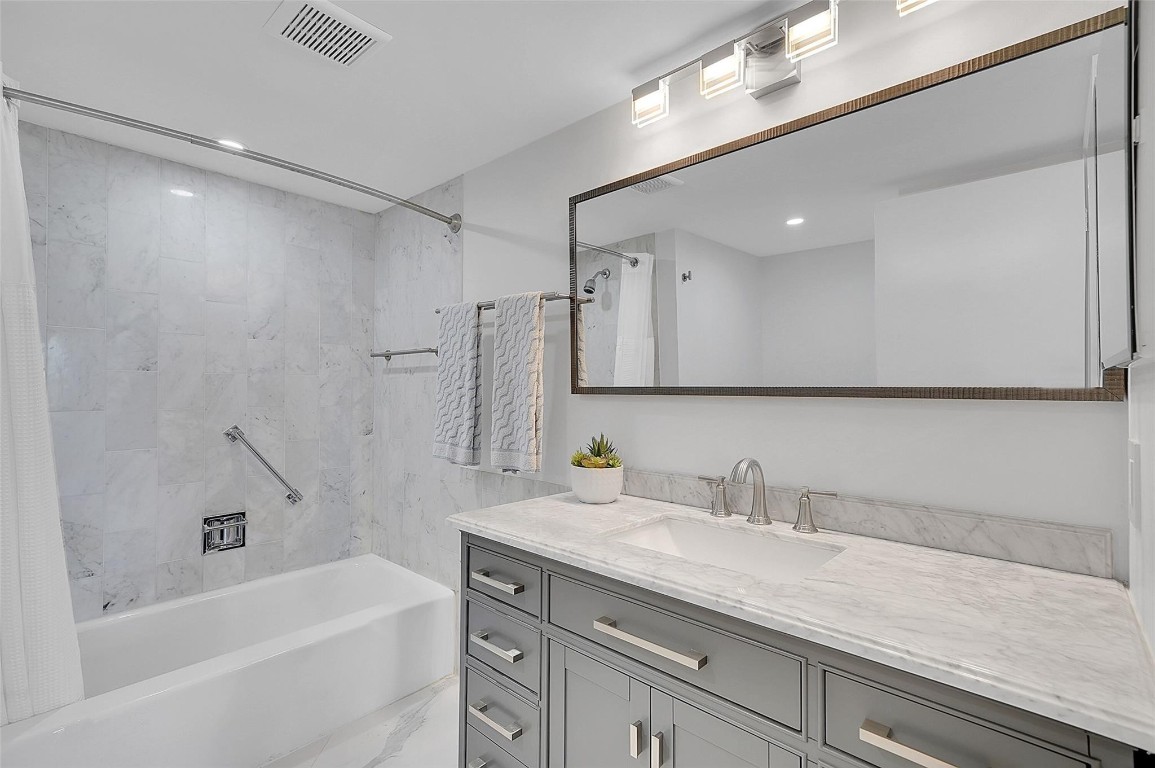 Riviera Condo - Residential