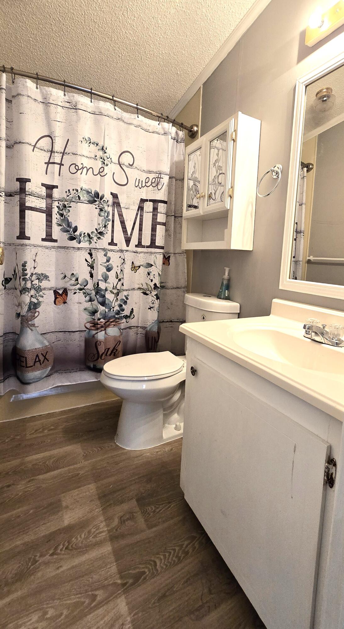 TROPICAL ISLES - Residential