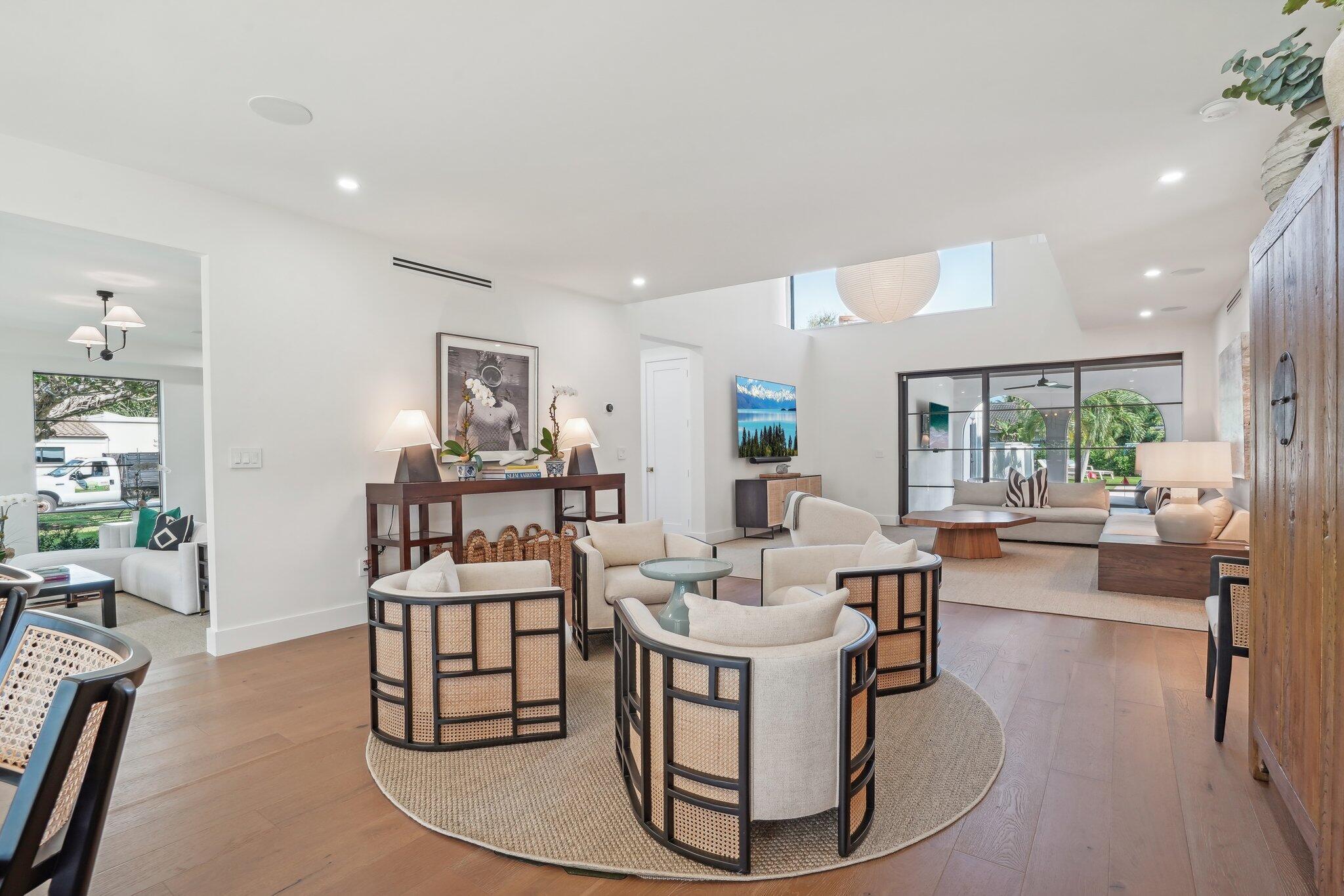 PALM BEACH FARMS CO 11 - Residential