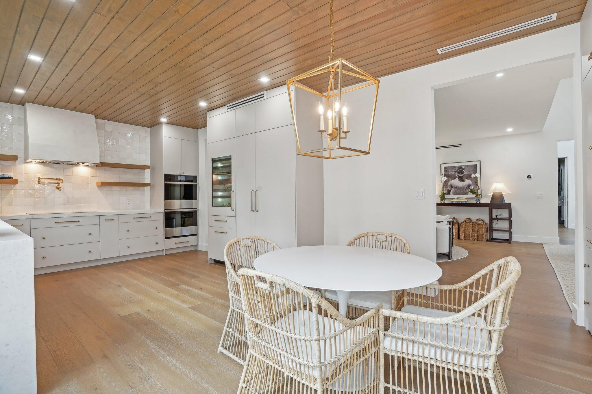 PALM BEACH FARMS CO 11 - Residential