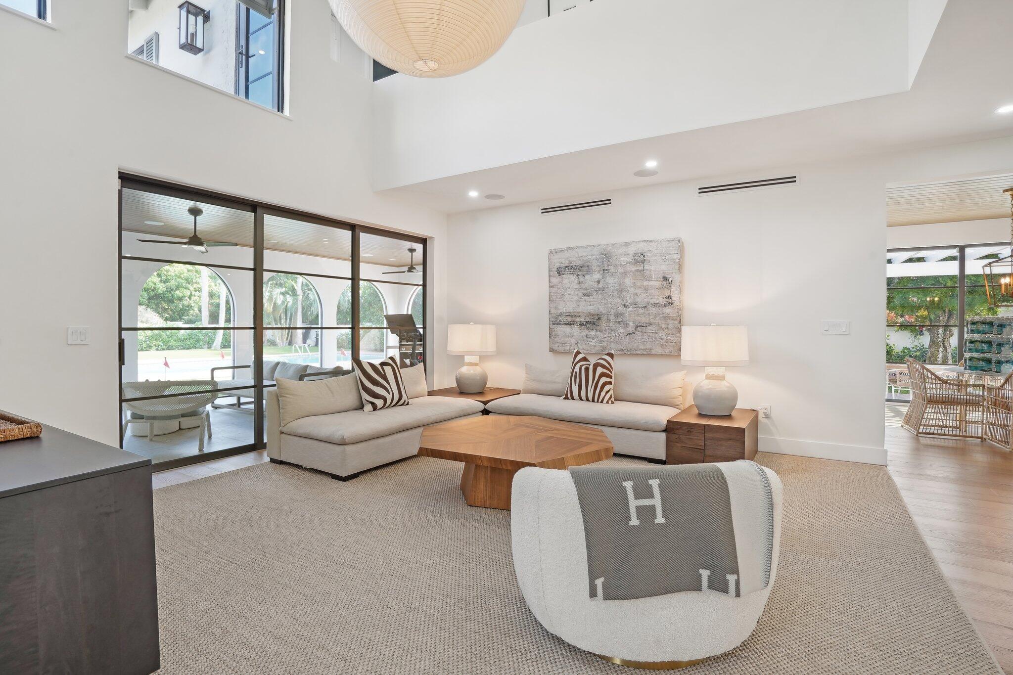 PALM BEACH FARMS CO 11 - Residential