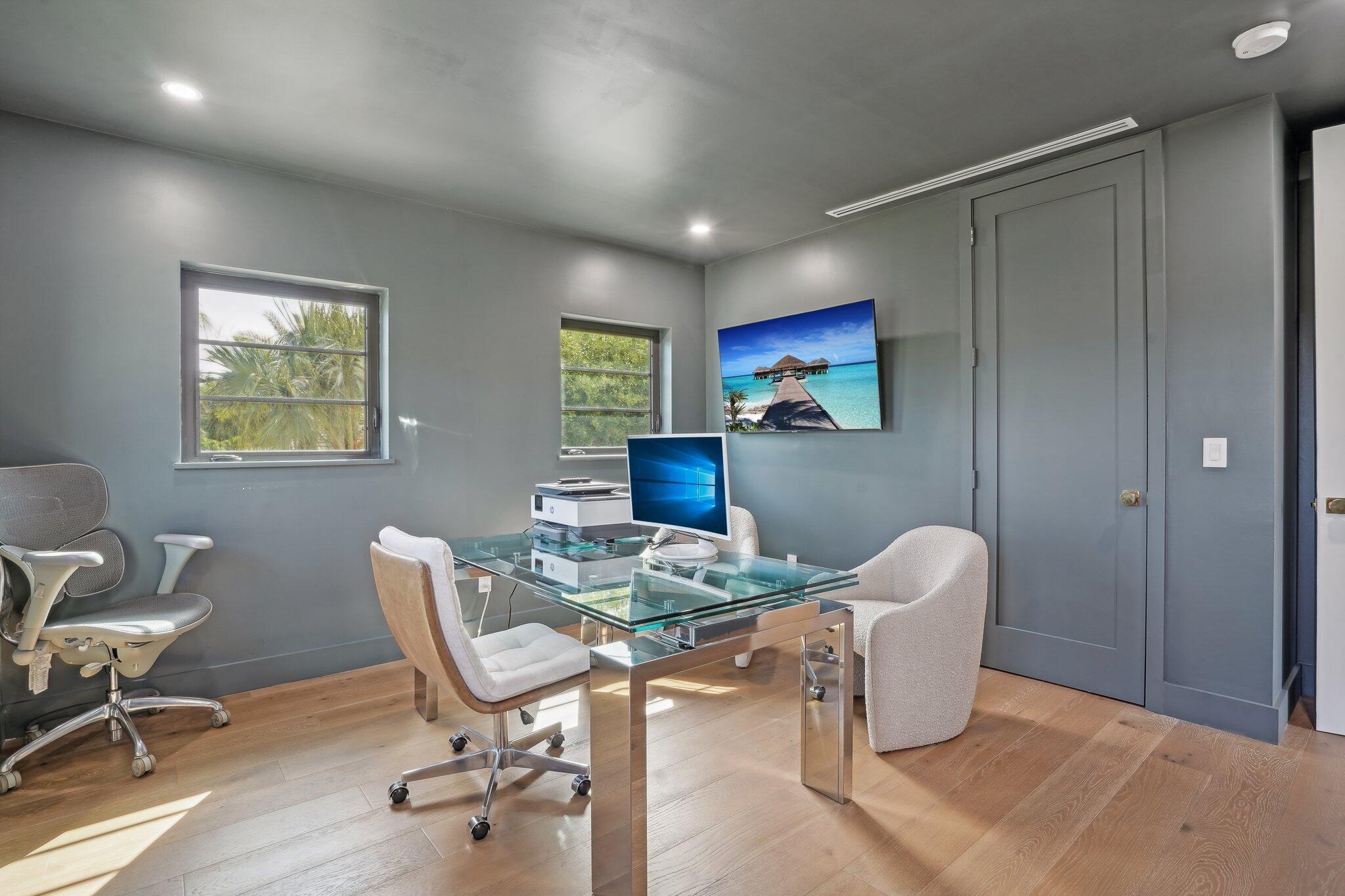 PALM BEACH FARMS CO 11 - Residential