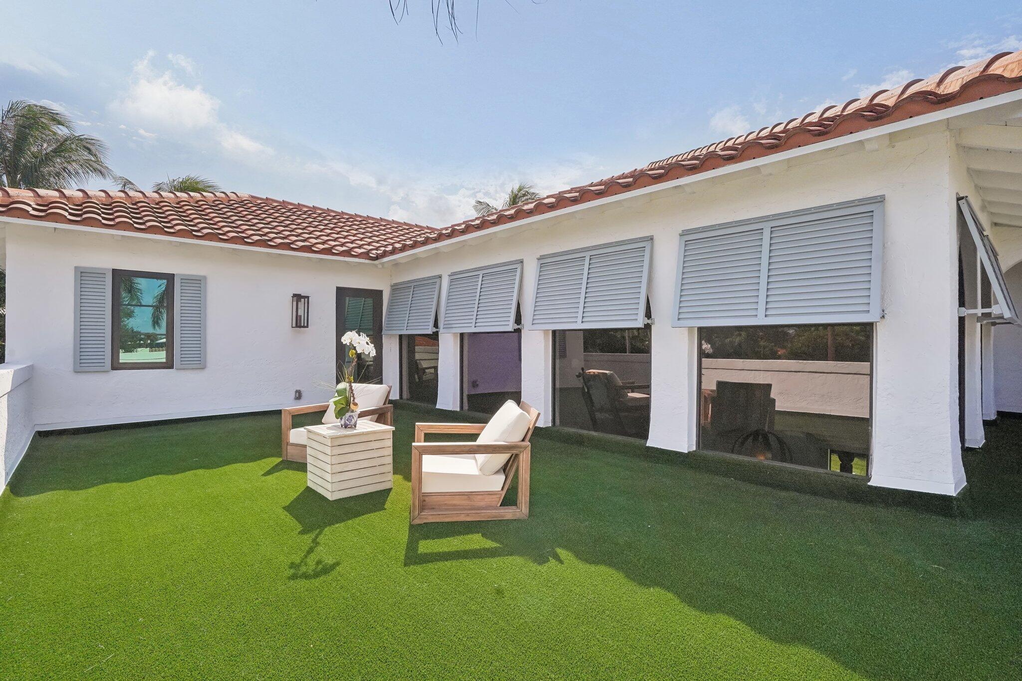 PALM BEACH FARMS CO 11 - Residential