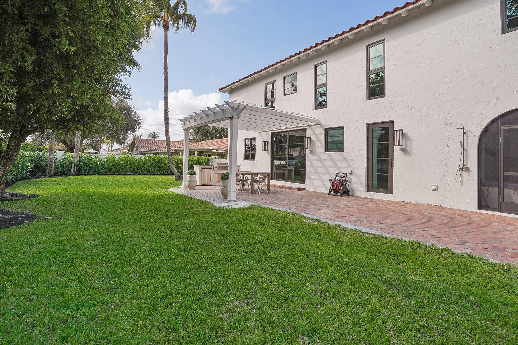 PALM BEACH FARMS CO 11 - Residential