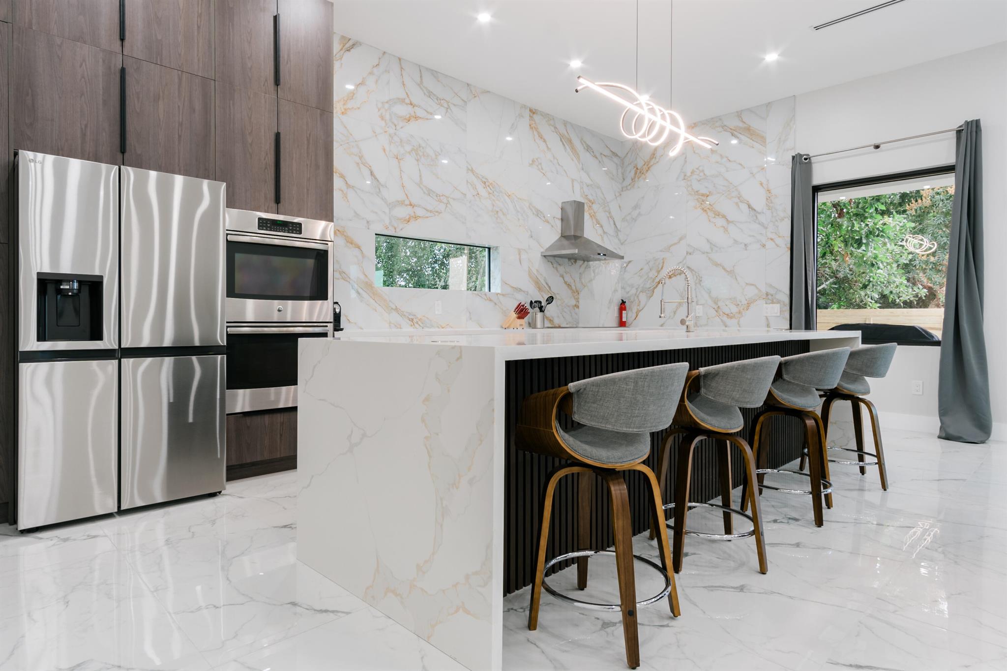 LINCOLN PARK REPLAT - Residential Lease
