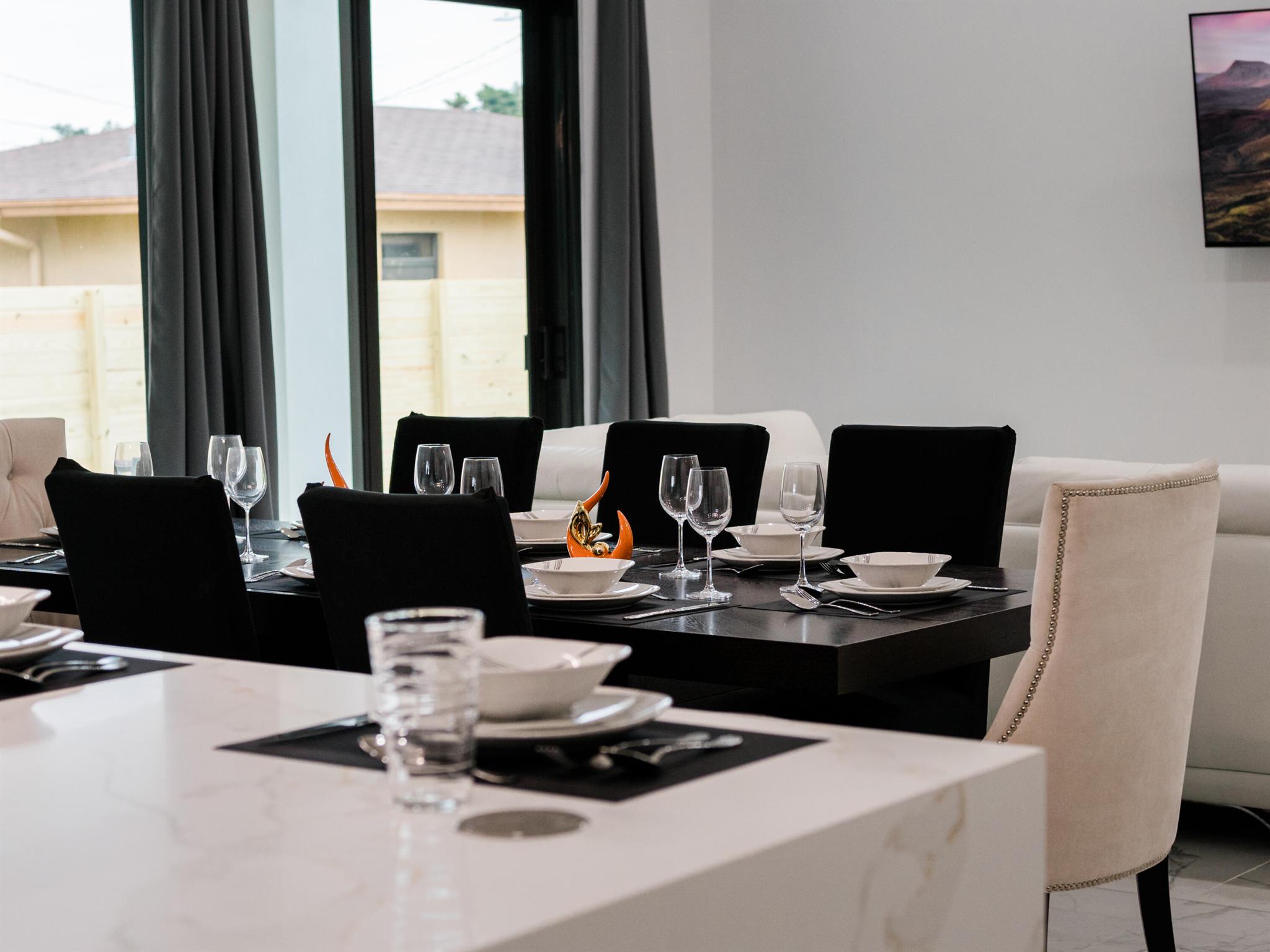 LINCOLN PARK REPLAT - Residential Lease