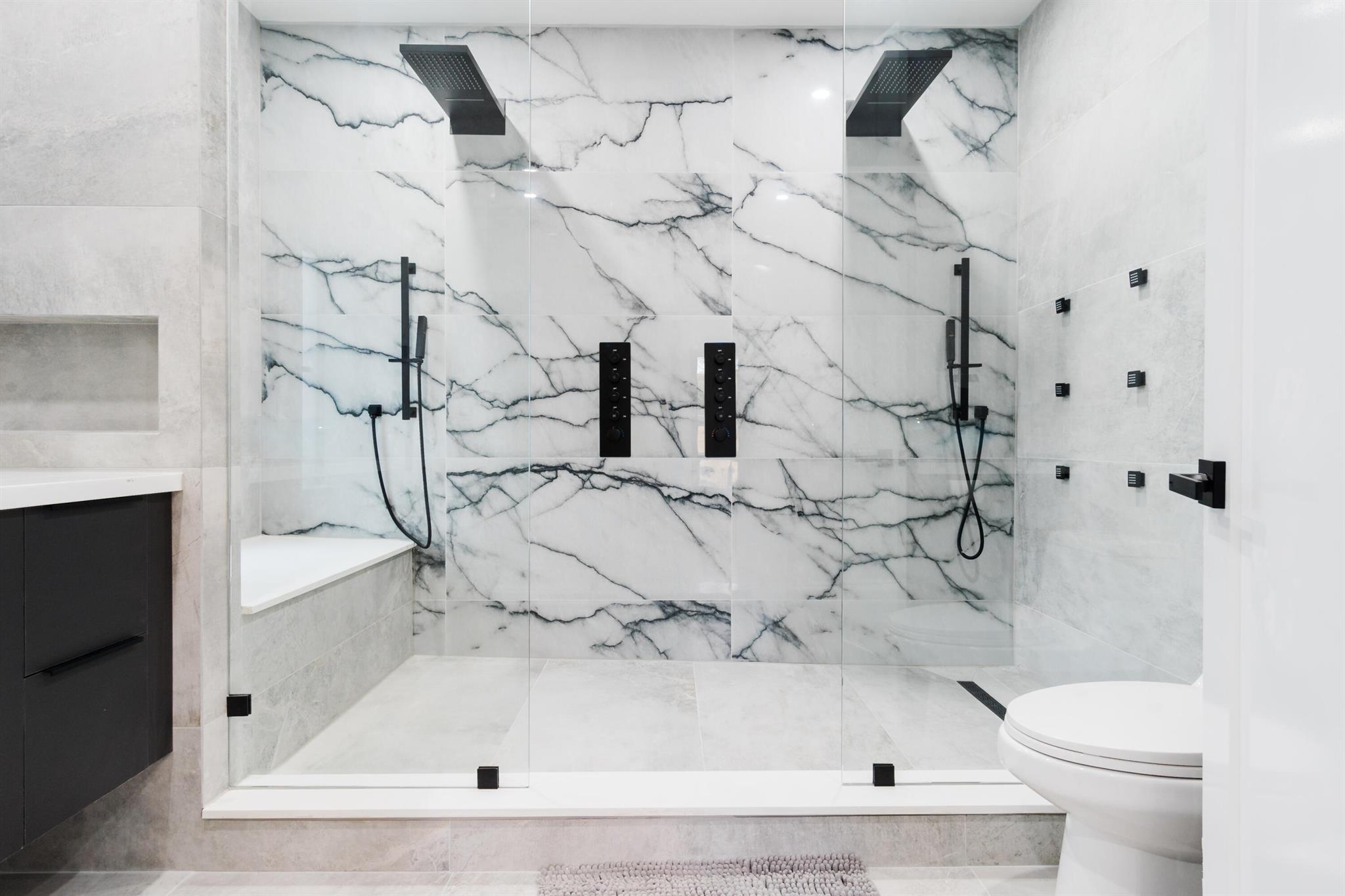 LINCOLN PARK REPLAT - Residential Lease