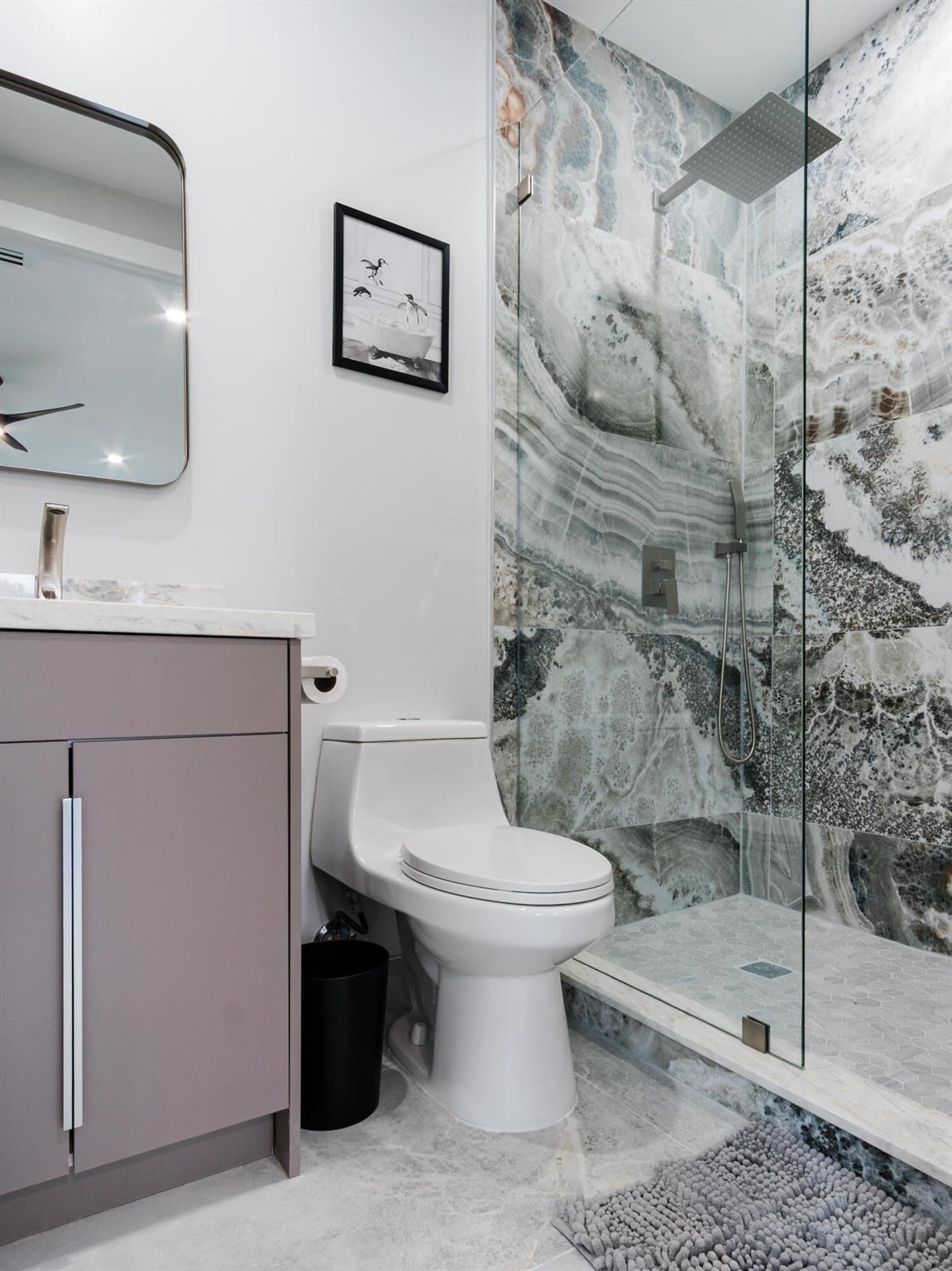 LINCOLN PARK REPLAT - Residential Lease