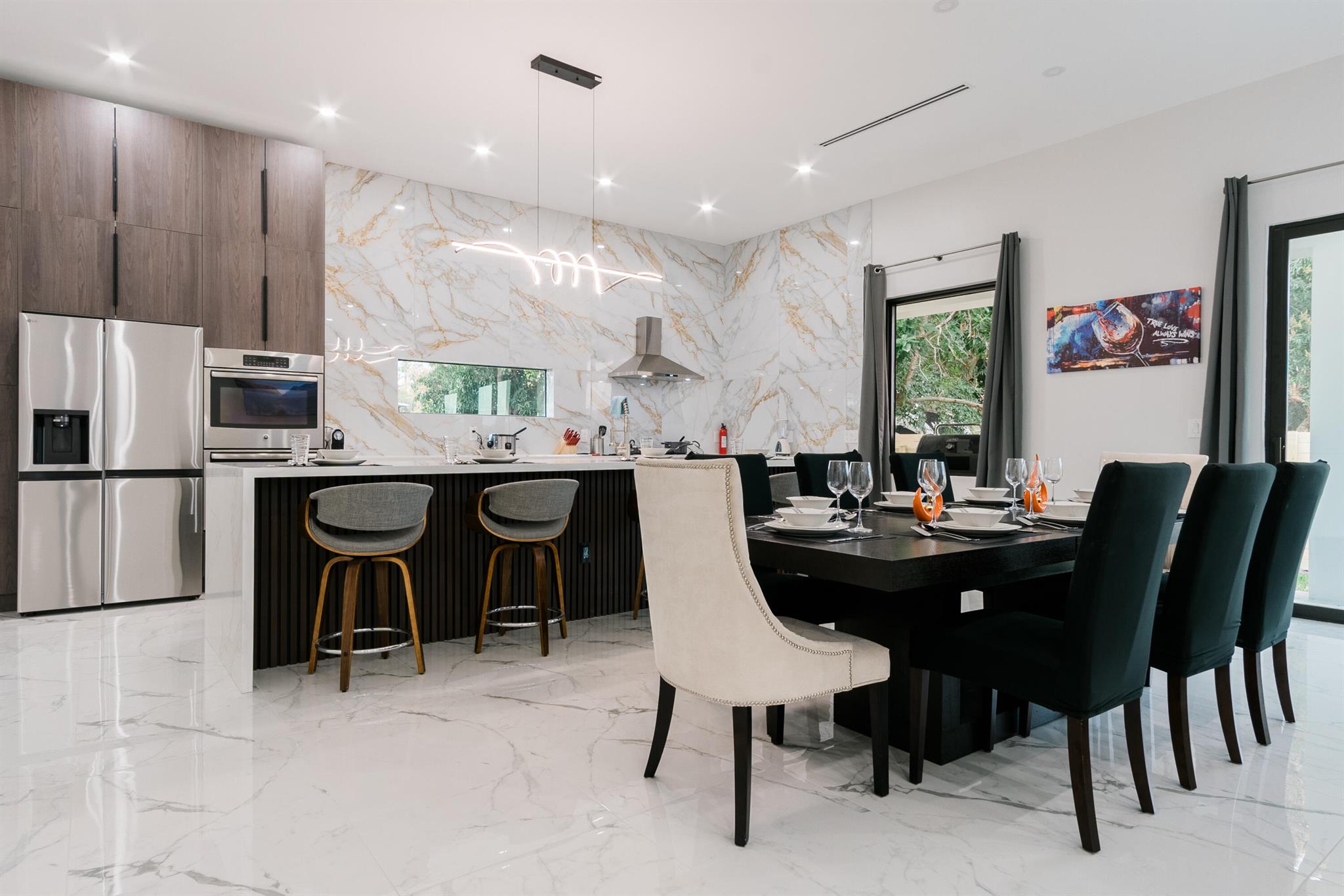 LINCOLN PARK REPLAT - Residential Lease