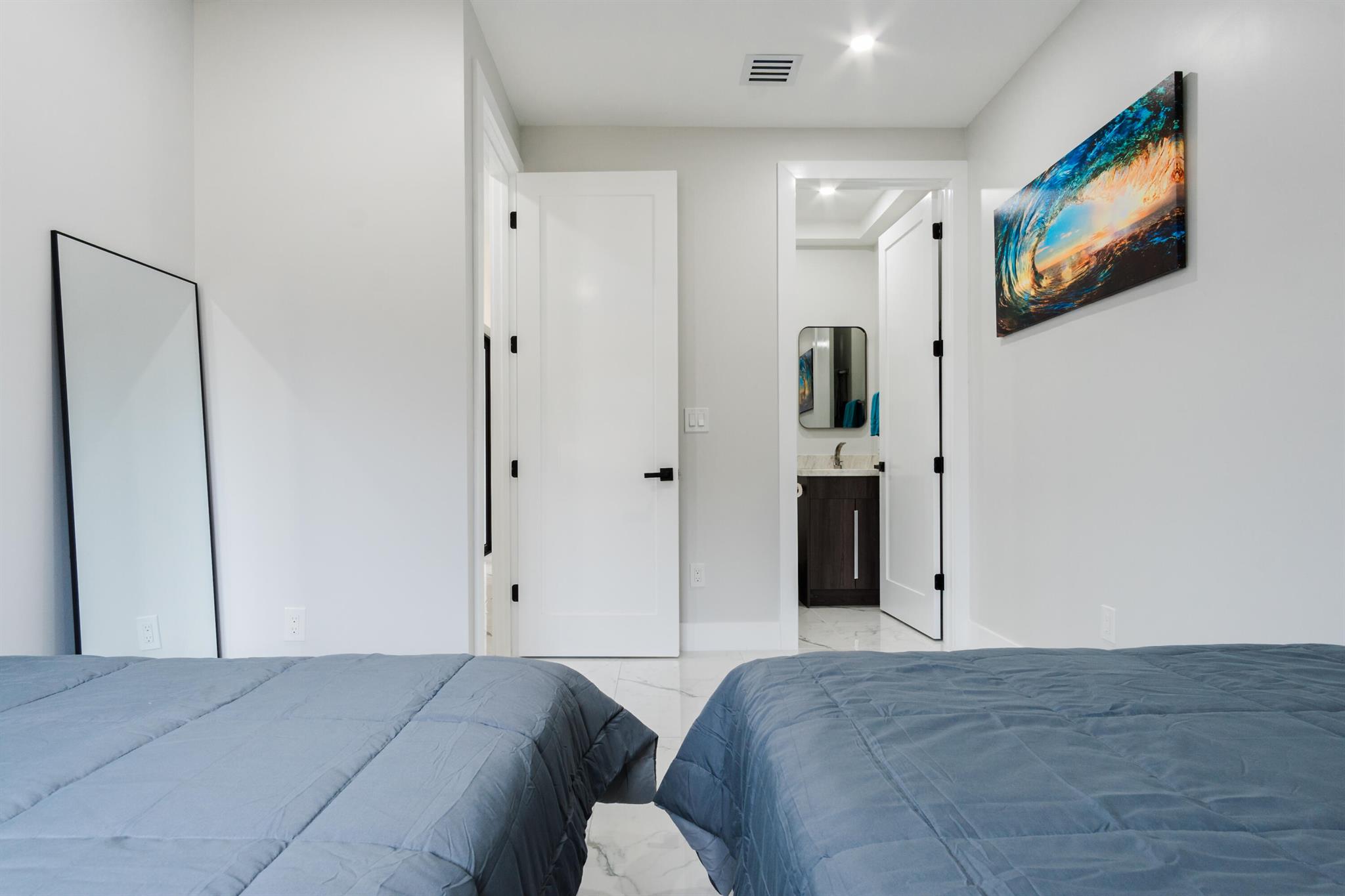 LINCOLN PARK REPLAT - Residential Lease